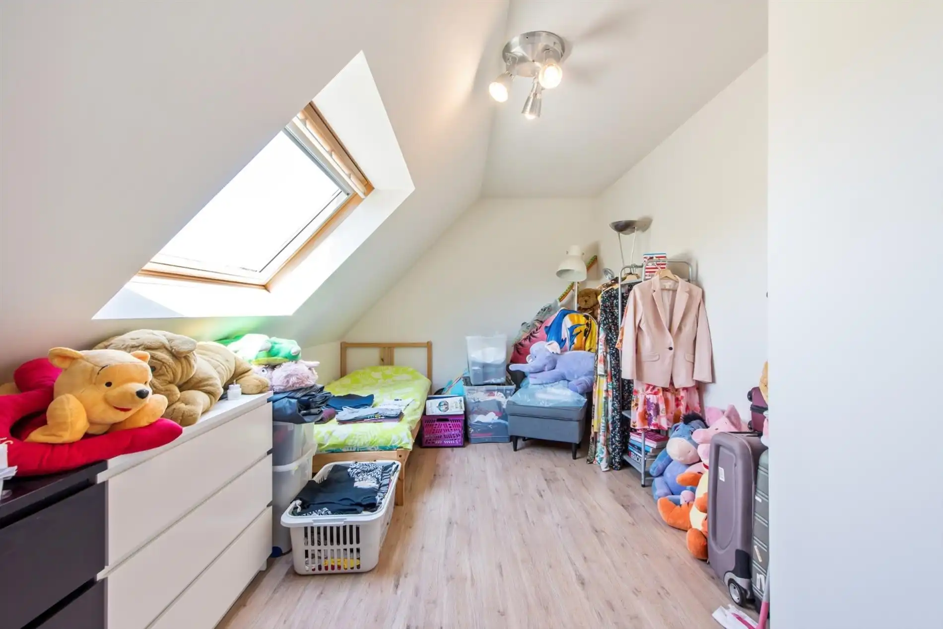 Rustig gelegen, verrassend ruime woning met 3 slaapkamers foto 11