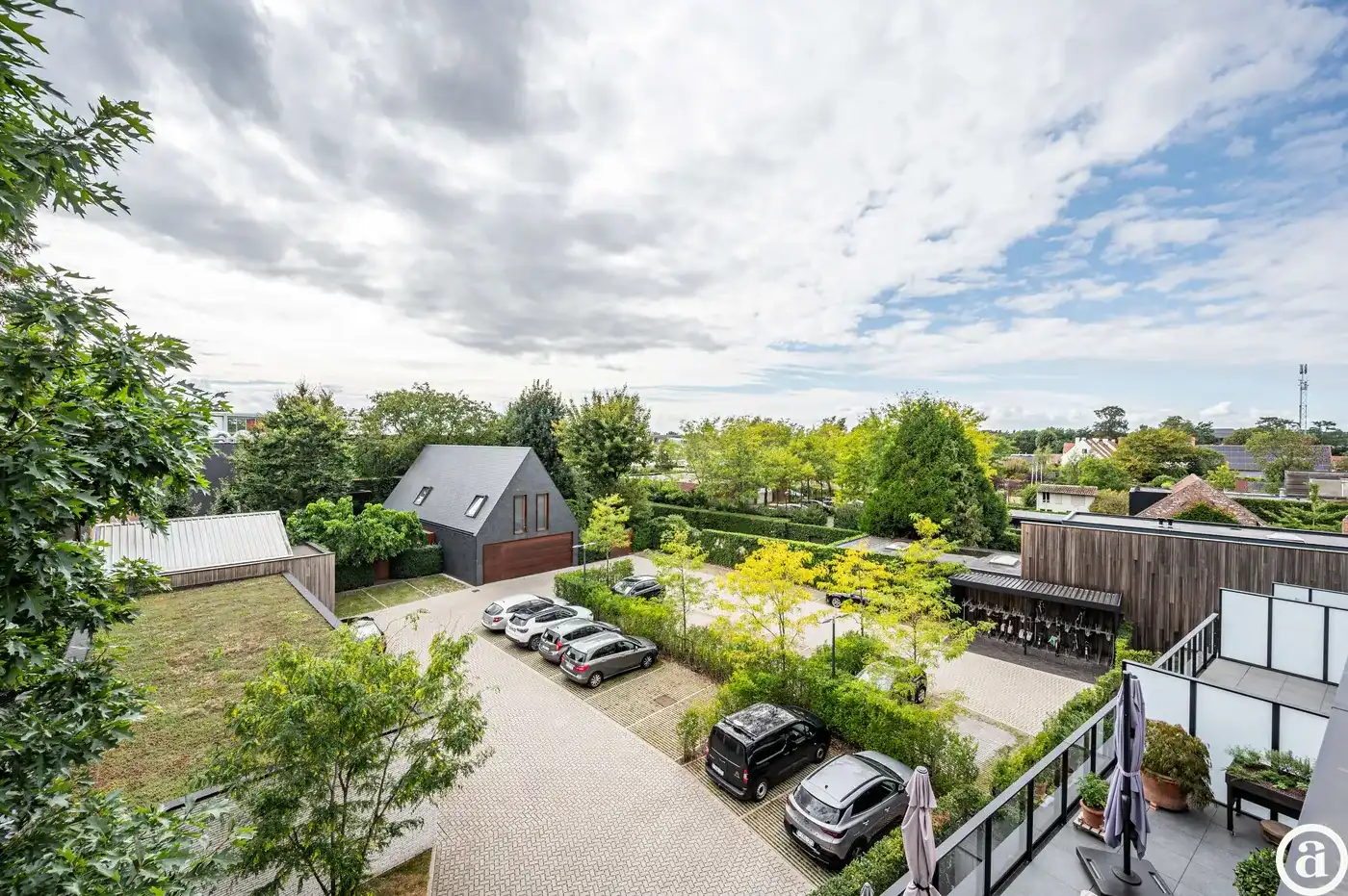 Recent appartement met groot terras, centrum Waregem [Stationsstraat]. foto 14