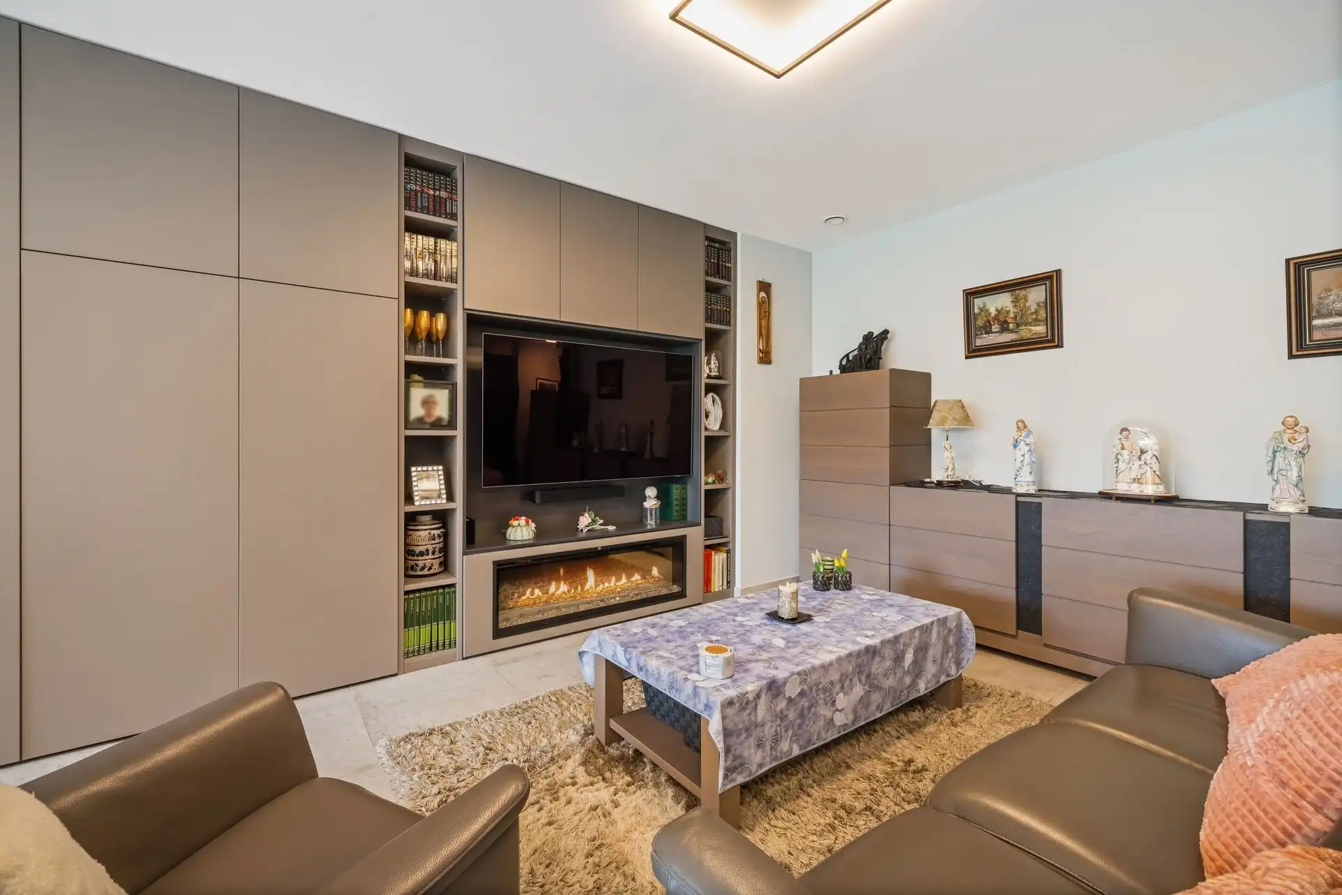 Ruim gelijkvloersappartement (140m²) op een uitmuntende locatie in het centrum van Sint-Gillis-Waas foto 5