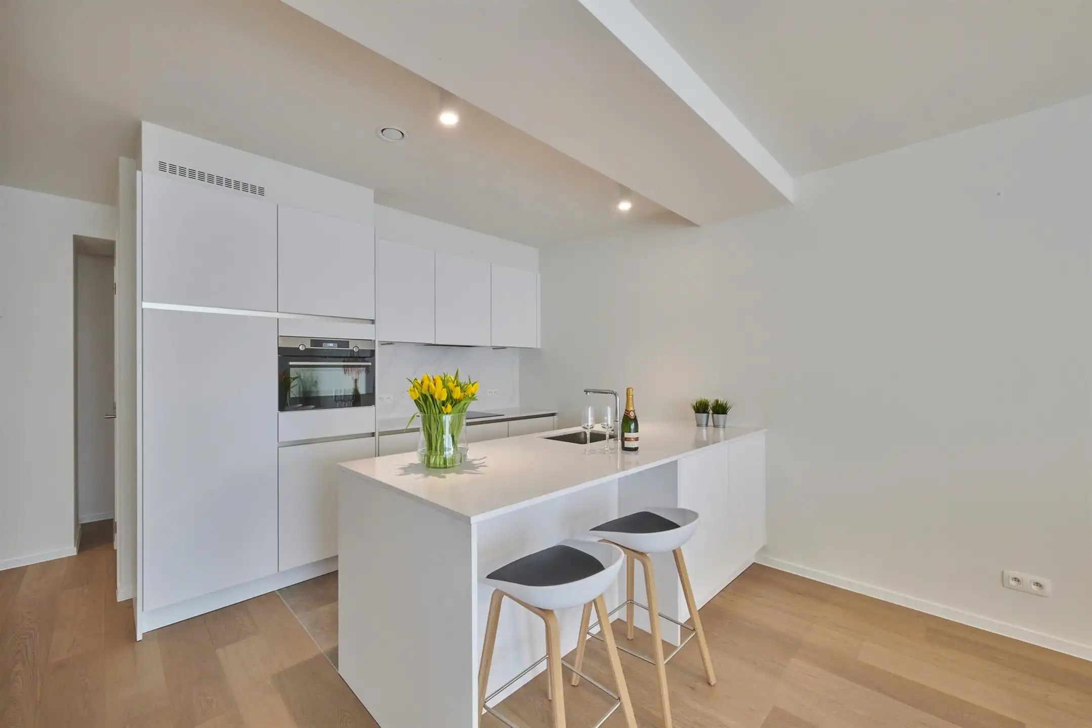 GLORIEUS APPARTEMENT IN DE STAD, 139m² foto 5