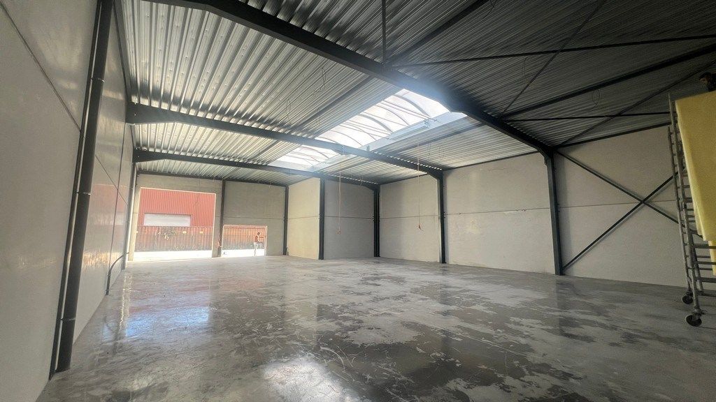 Nieuwbouw loods te huur in Lokeren foto 3