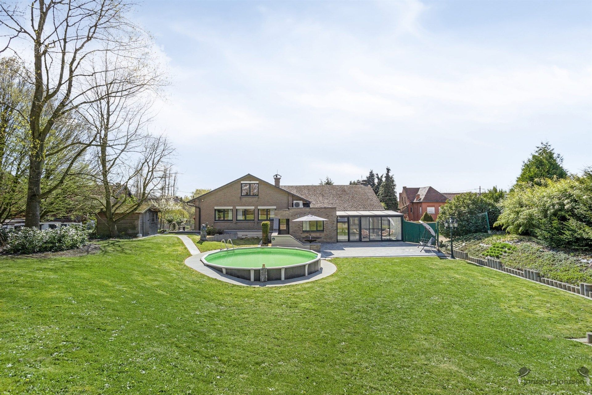 Prachtige landelijke villa met ruime opslagmogelijkheden. foto 6