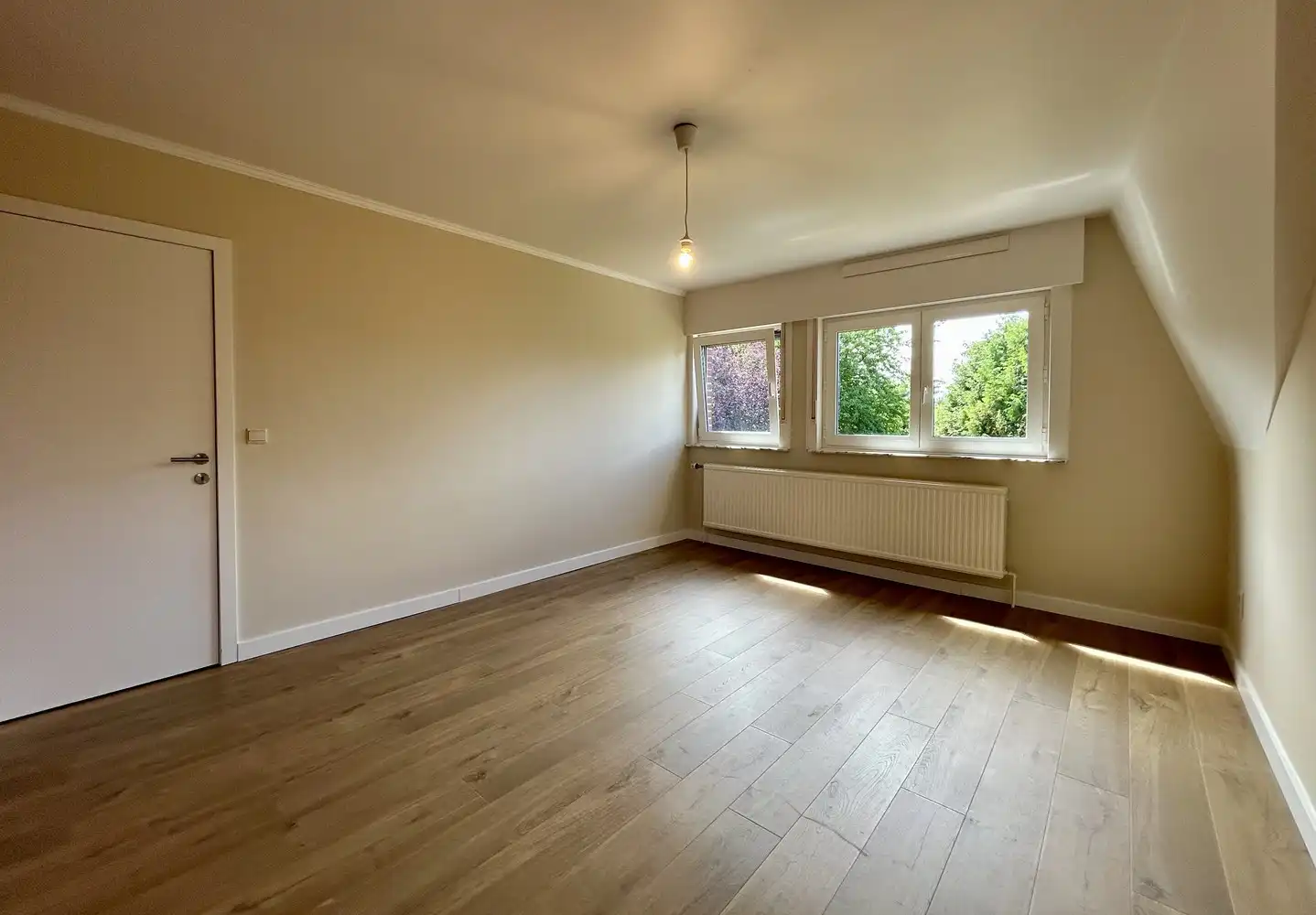 Instapklare halfopen woning op toplocatie in de gegeerde Spaanse Kroonwijk foto 11