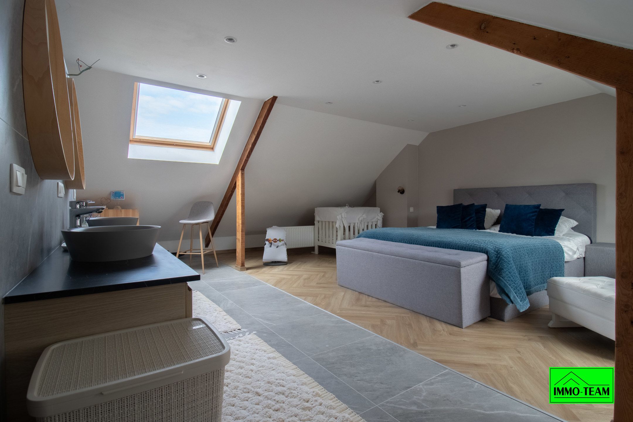Instapklare gezinswoning met royale woonruimte en luxe  foto 16