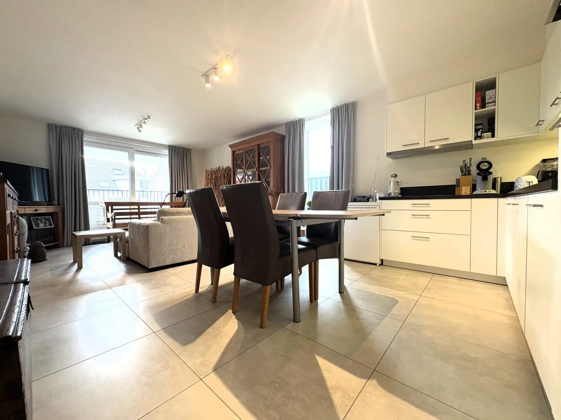 Perfect afgewerkt nieuwbouwappartement foto 4