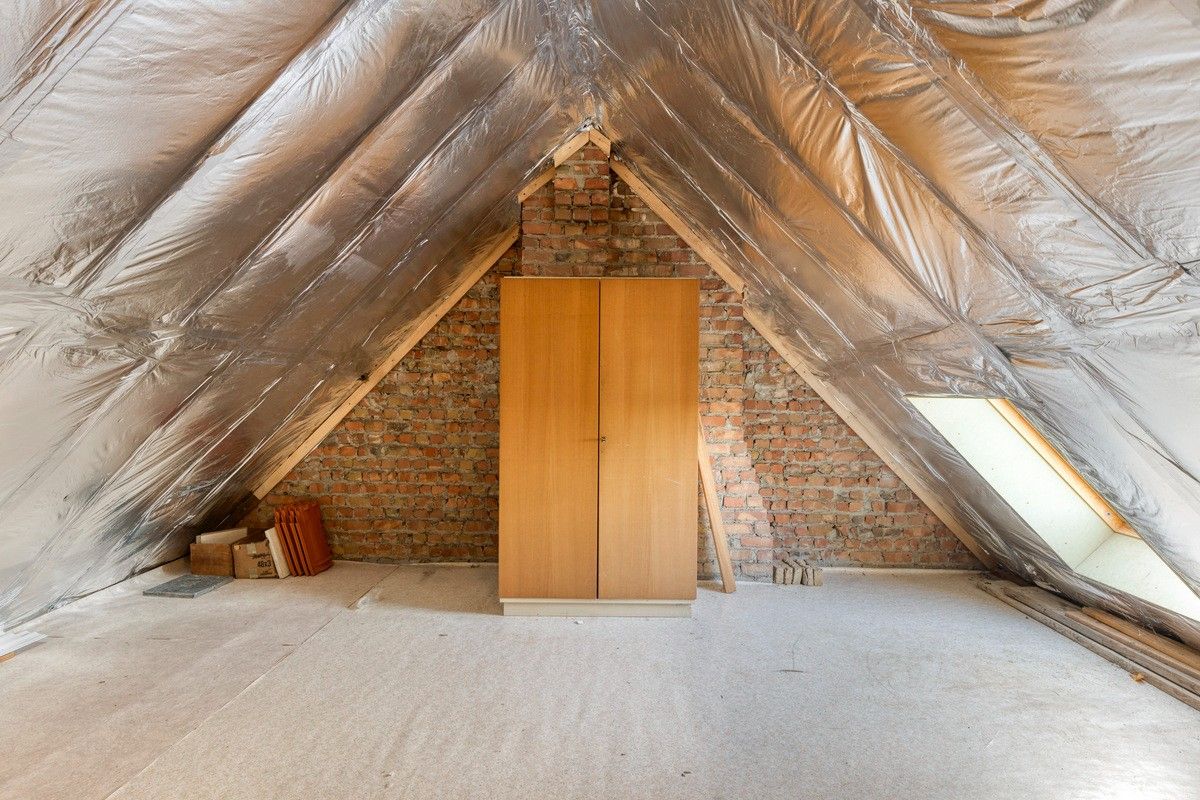 Energiezuinig bel-etage woning met zonnige tuin nabij het Sint-Pietersstation foto 15