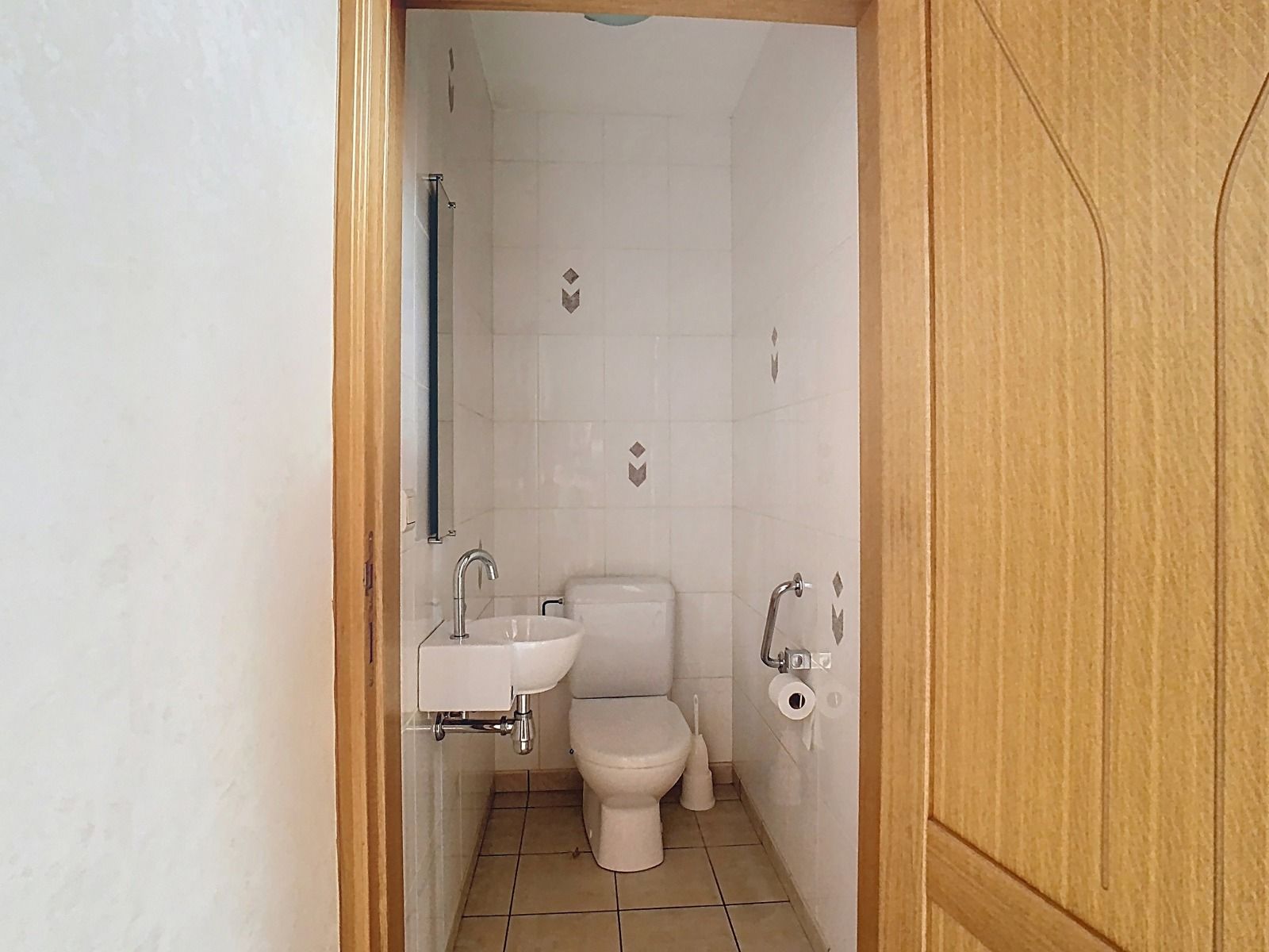 Instapklare woning met 3 SLPK, 2 badkamers, Garage én Tuin! foto 10