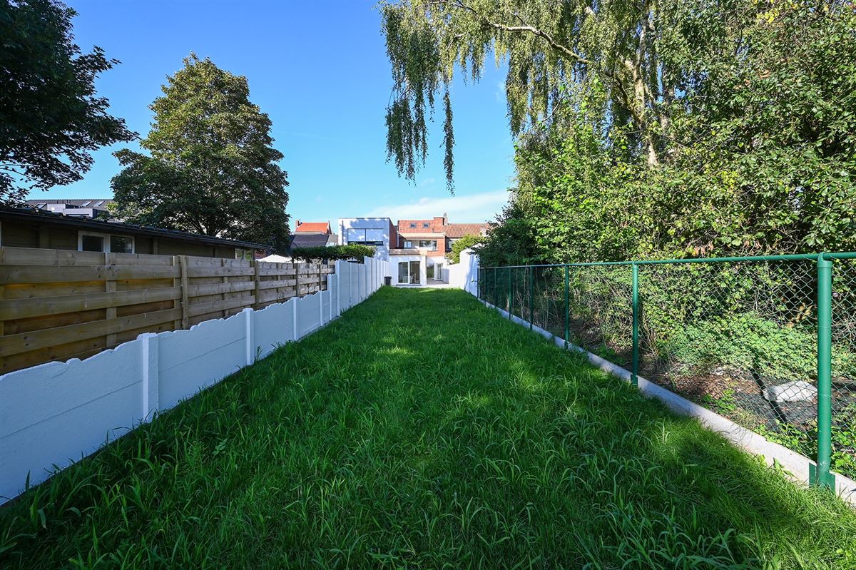 Mooi gerenoveerde woning met tuin en polderzicht foto 28