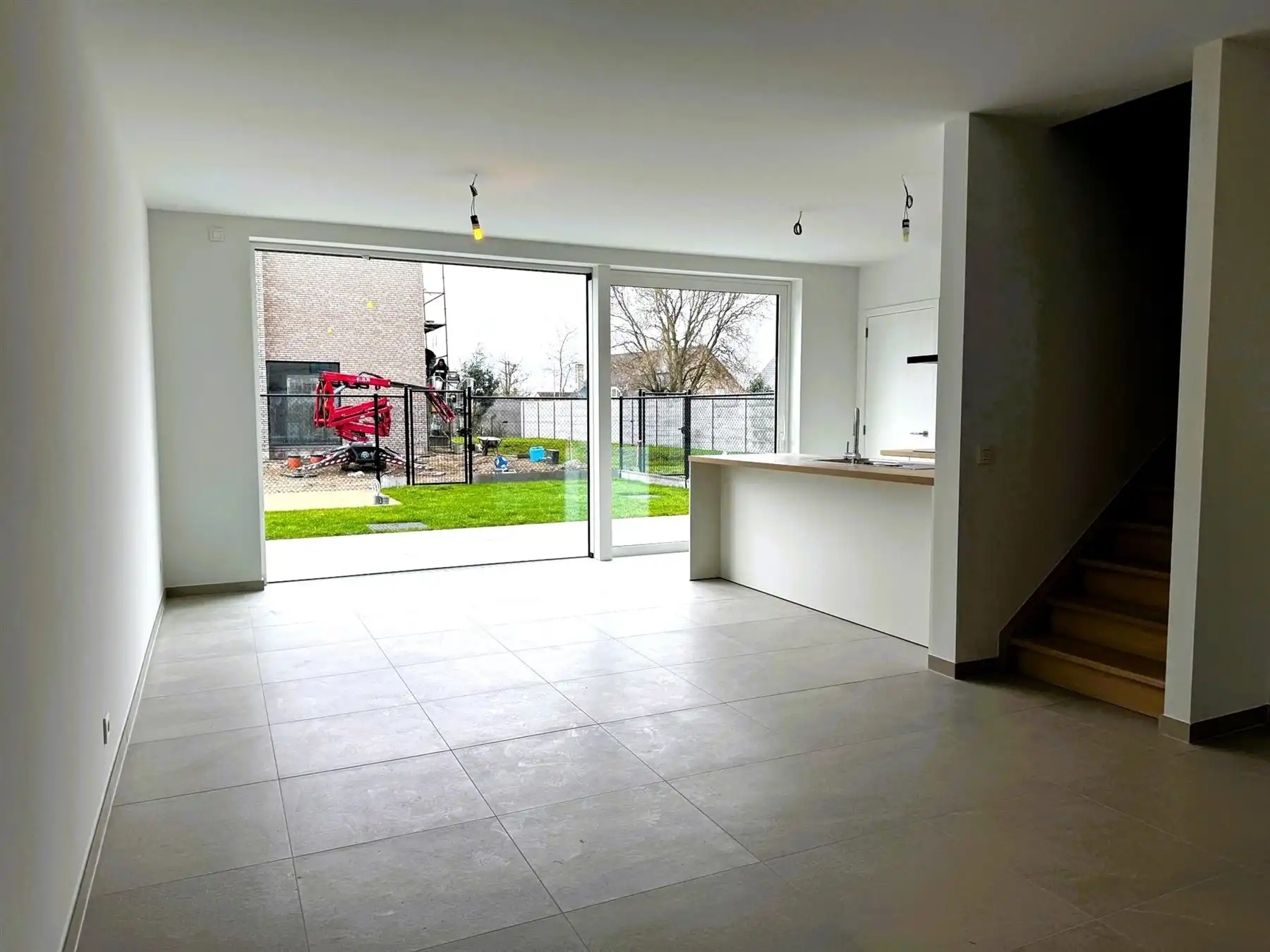 Nieuwbouwwoning met alle comfort foto 4