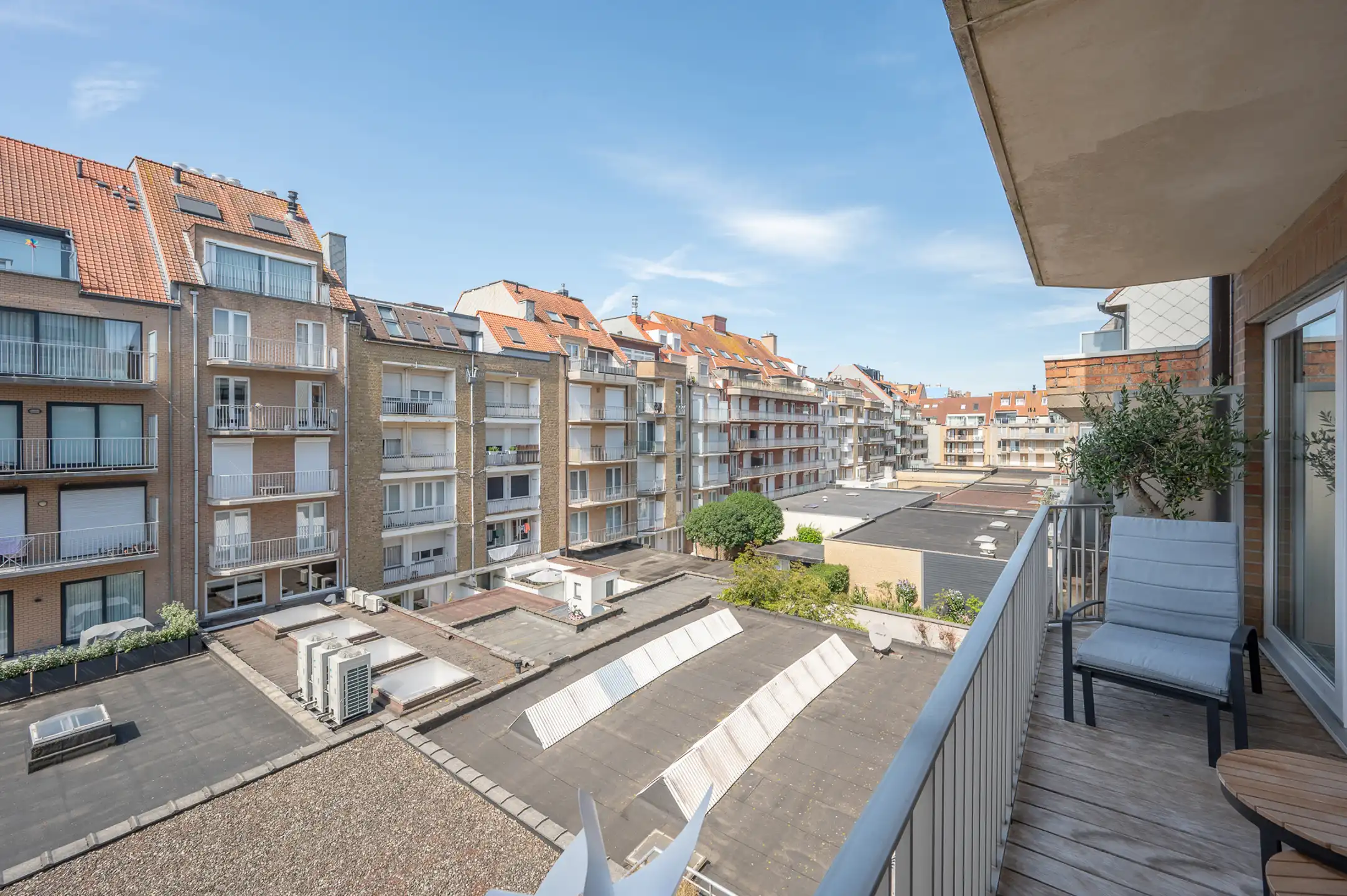 Lichtrijk appartement -zijdelings zeezicht nabij Rubensplein foto 16