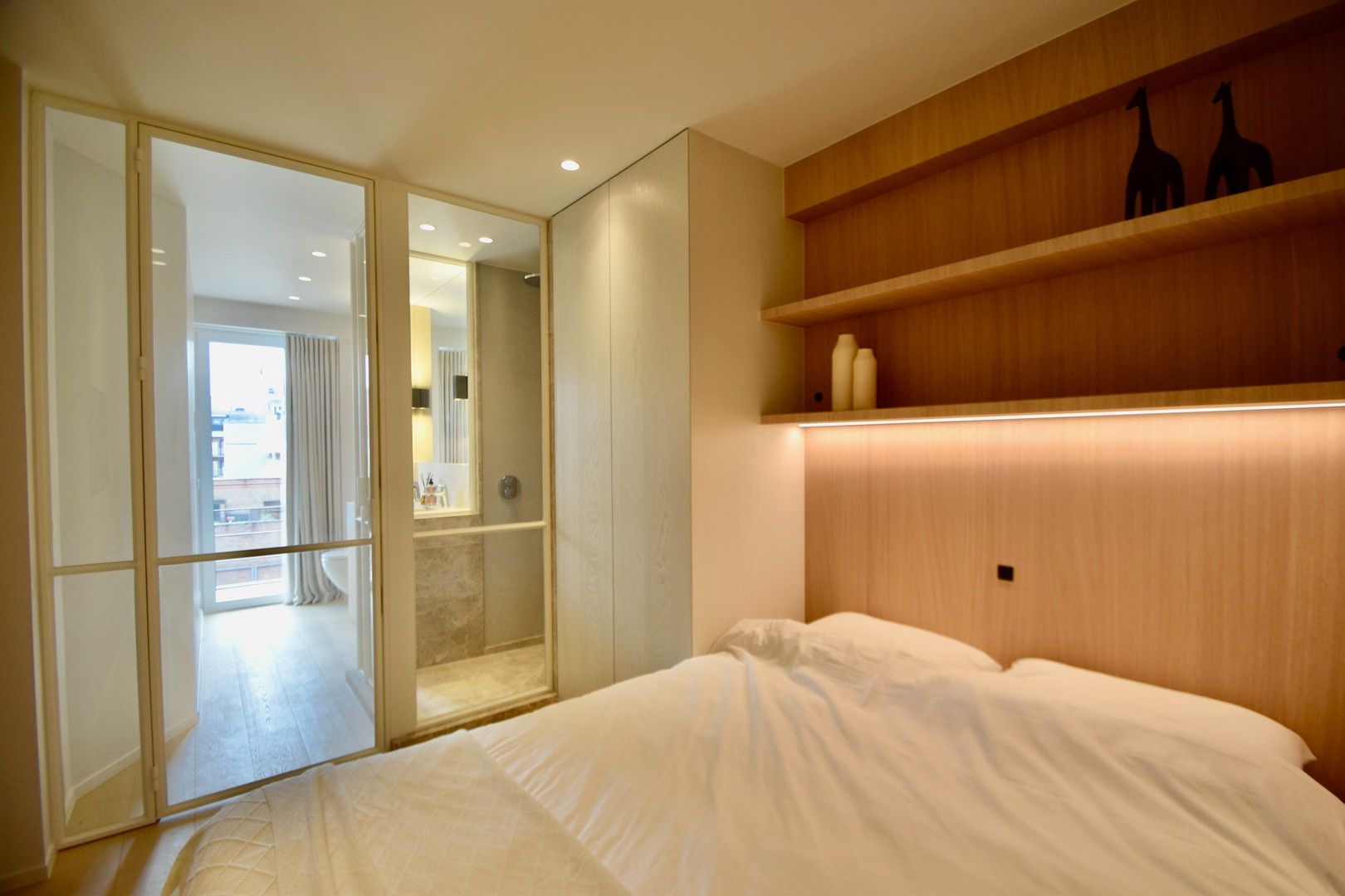 Gerenoveerd appartement met 3 slaapkamers in het centrum van Knokke op 3 stappen van de zee. foto 11