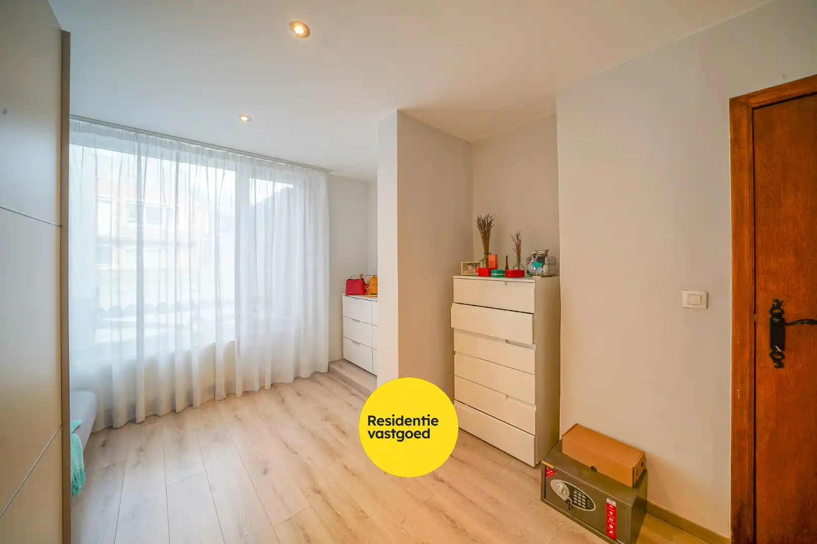 Charmante gezinswoning met 3 slaapkamers te Mariakerke foto 12