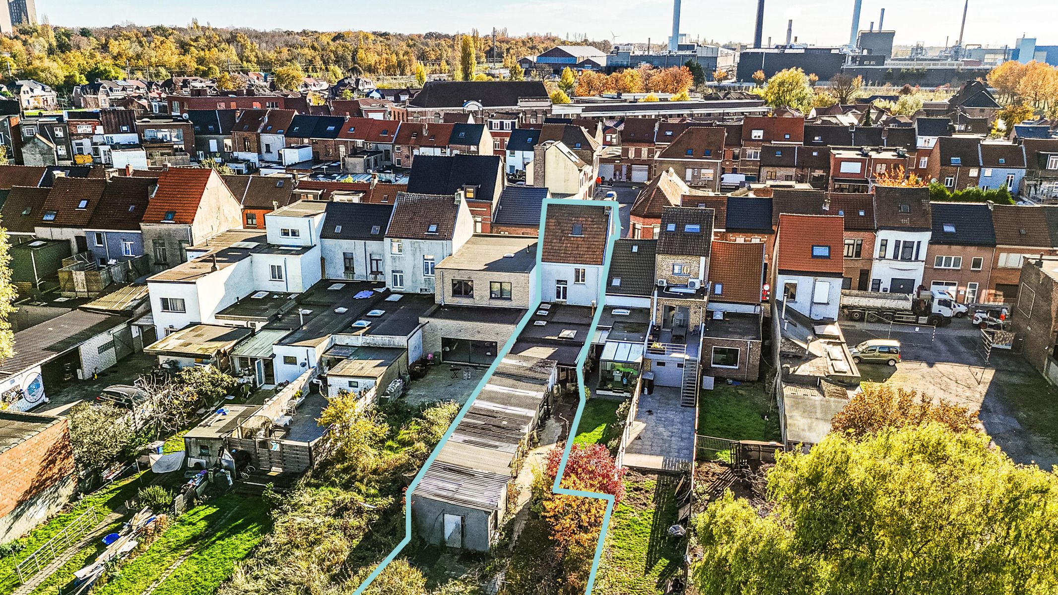 Renovatieproject op ruim perceel foto 12