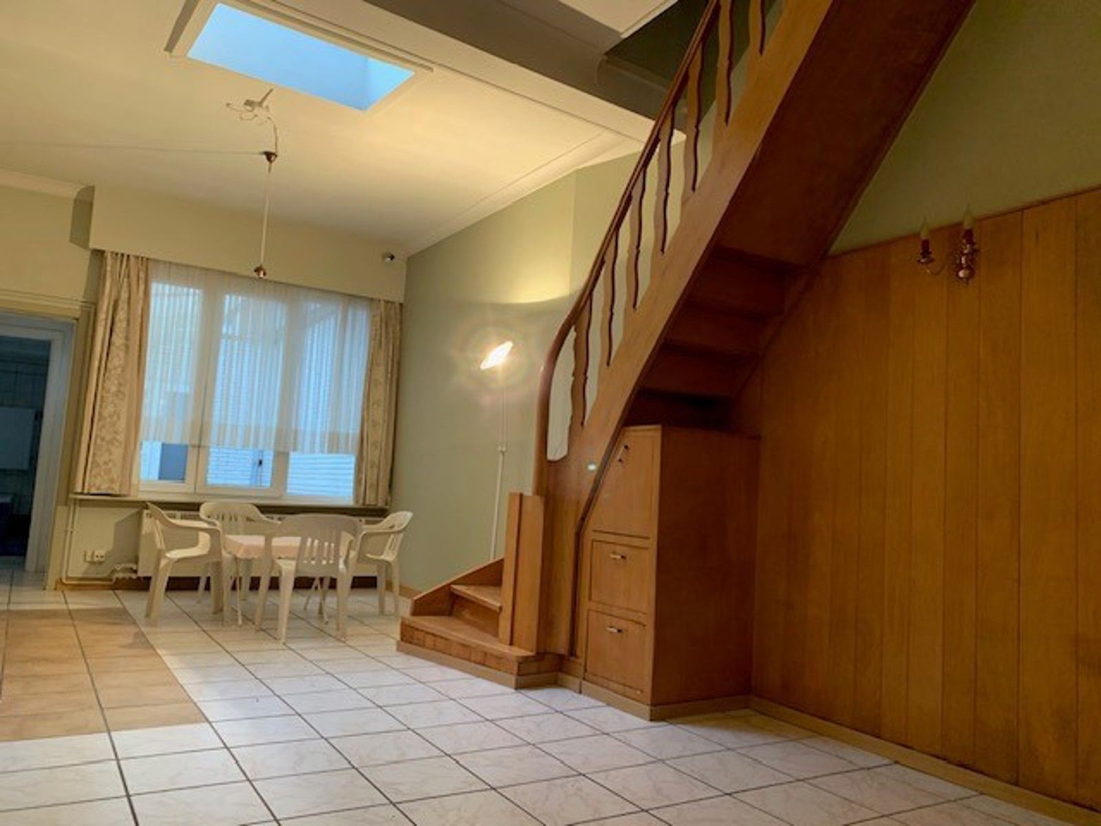 Woning in het centrum van Kapellen met garage en terras! foto 6