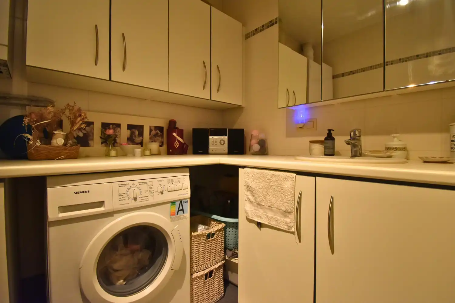 Energiezuinig appartement met 1 slaapkamer, terras, staanplaats en kelder te Sint-Pieters-Leeuw foto 7