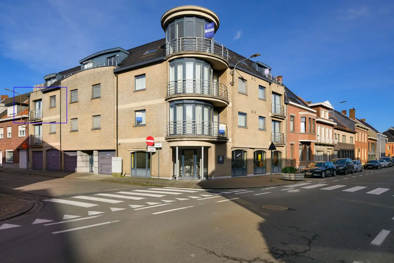 Appartement dichtbij het centrum van Meulebeke. foto {{pictureIndex}}