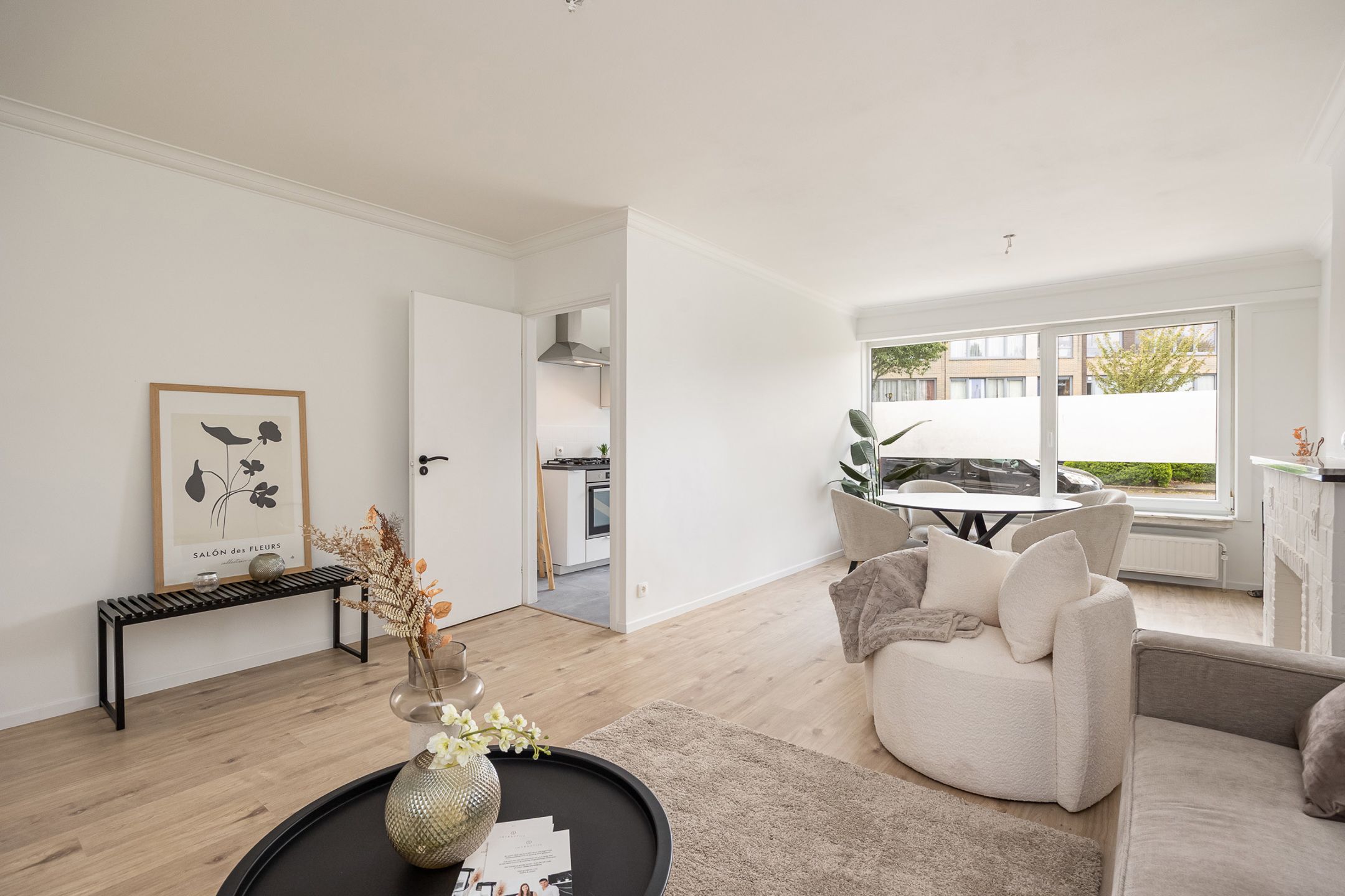 Gerenoveerd gelijkvloers appartement met tuin foto 3
