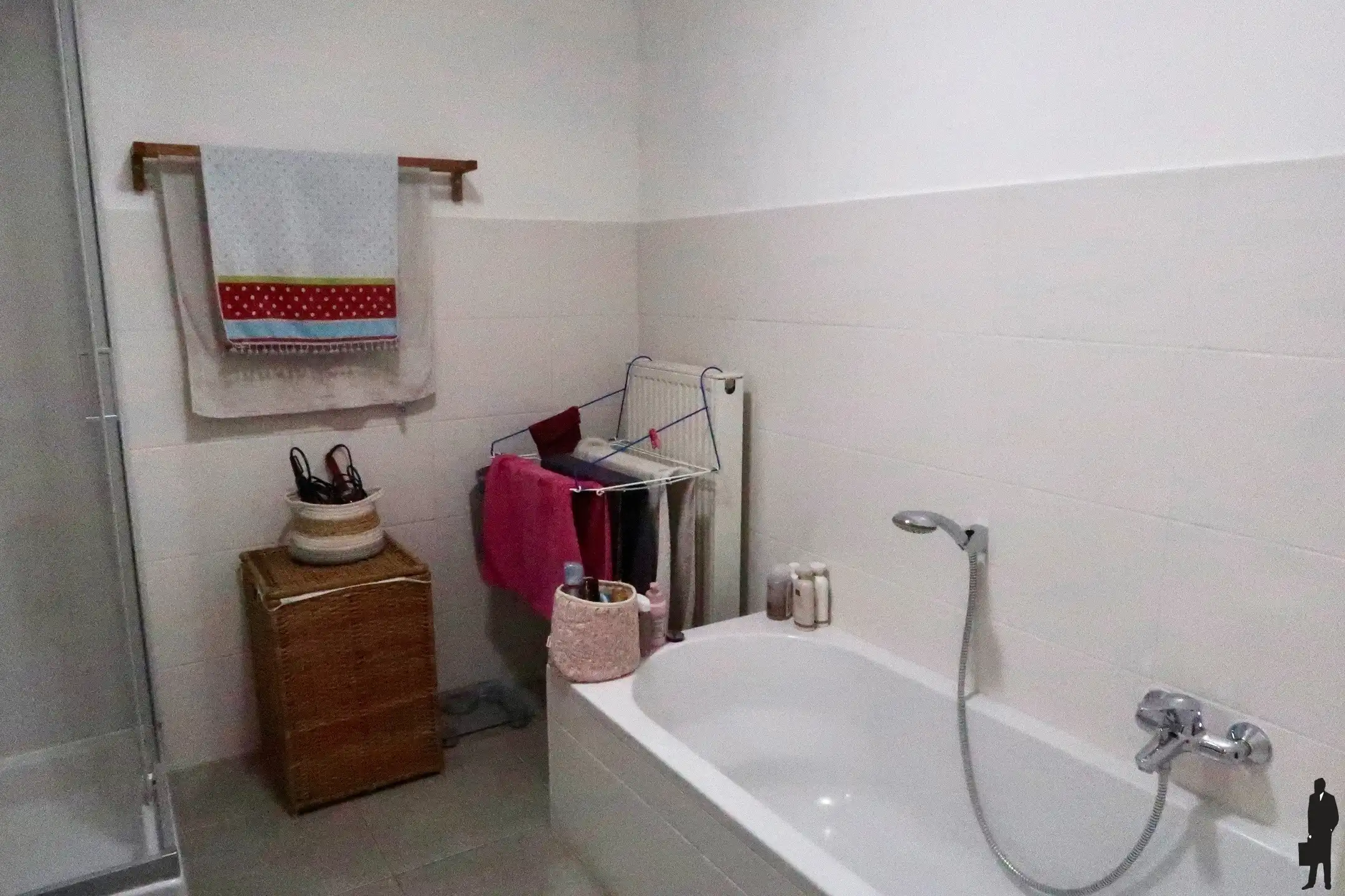 Prachtig twee-slaapkamerappartement met parking en terras. foto 8