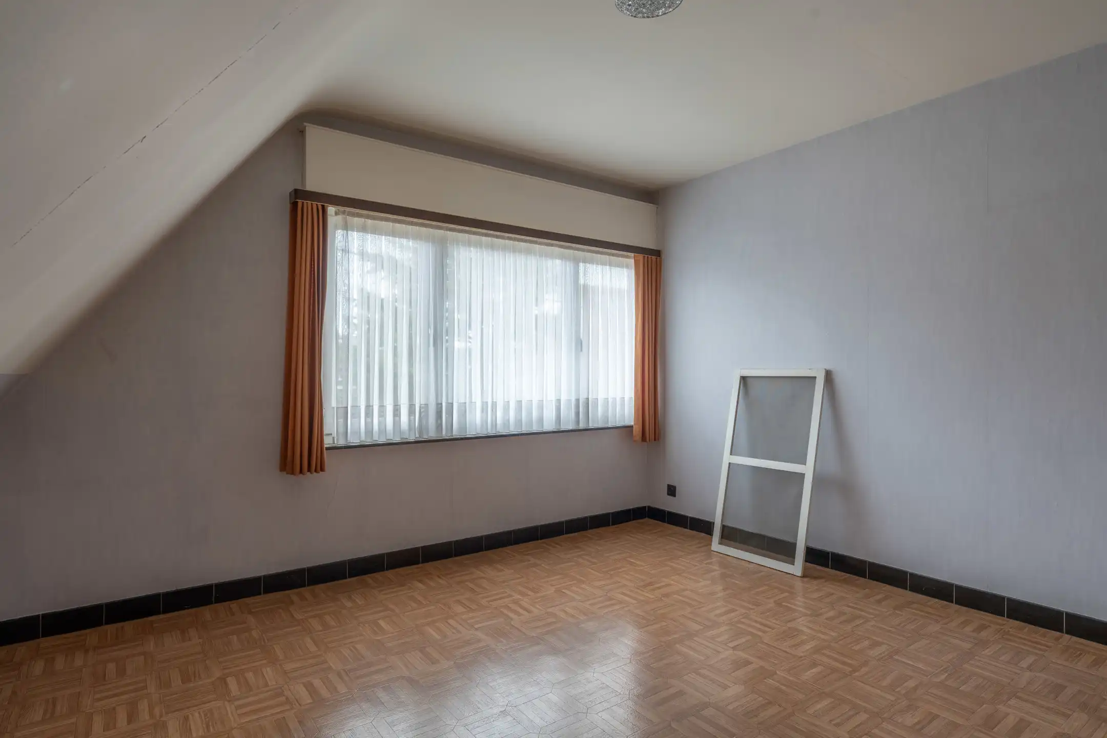 4 slpk woning met ruime tuin en garage te Vosselaar. foto 25