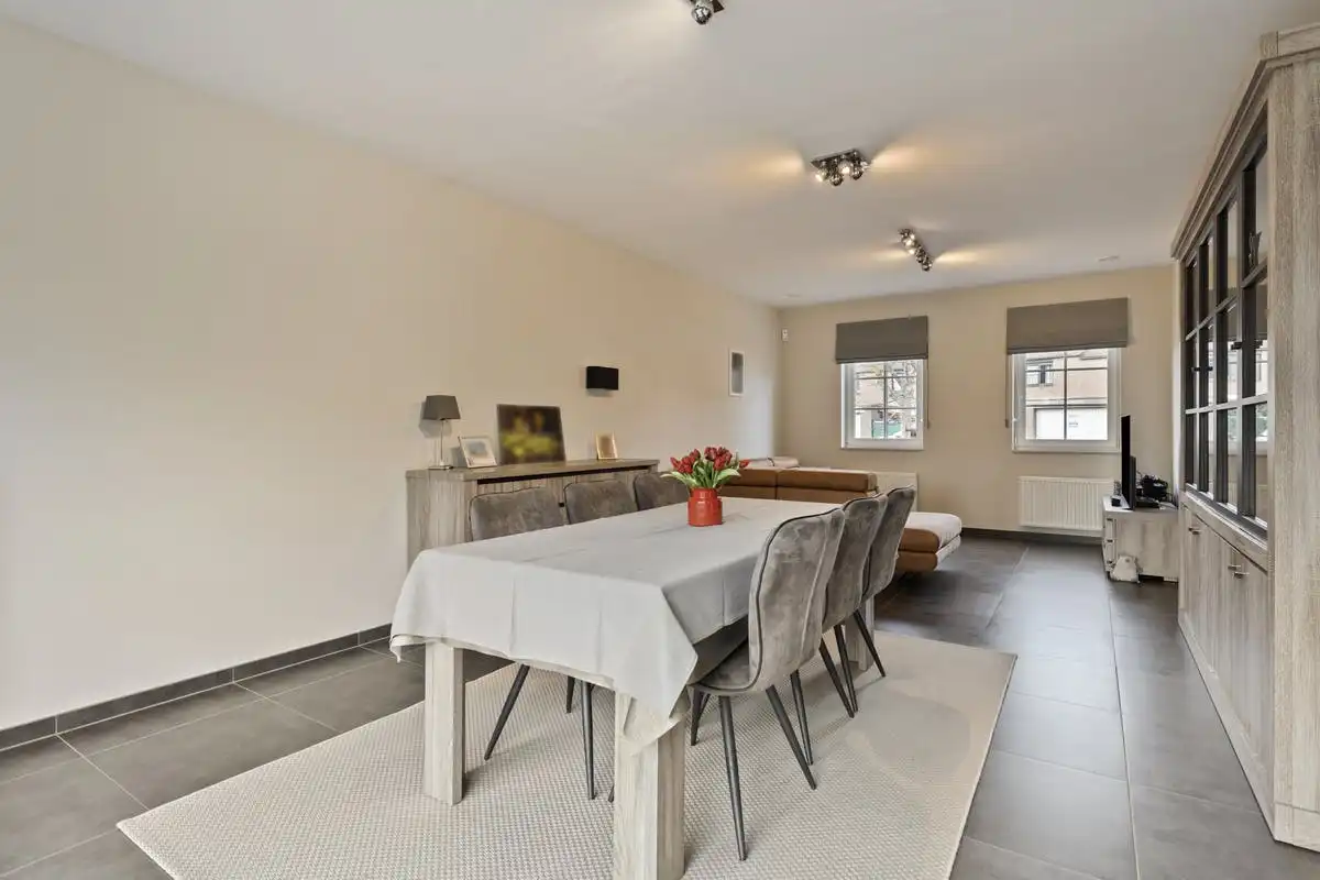 Verzorgde en rustig gelegen gezinswoning in pastorijstijl foto 7