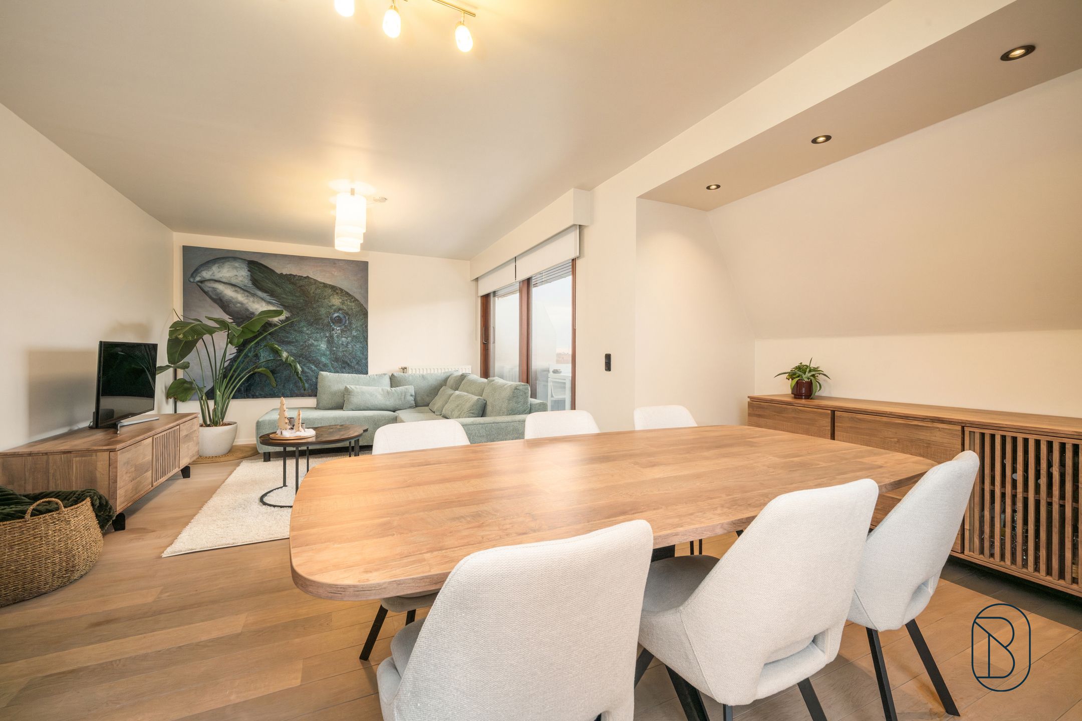 Centraal gelegen dakappartement met 2 slk en terras!  foto 3