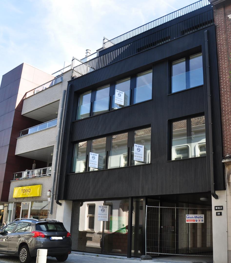  Nieuwbouw appartement met 2 slaapkamers en terras in het centrum van Izegem. foto 2