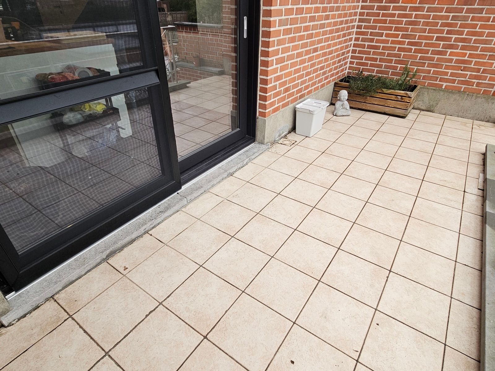 Prachtige instapklare woning met grote tuin ! foto 33