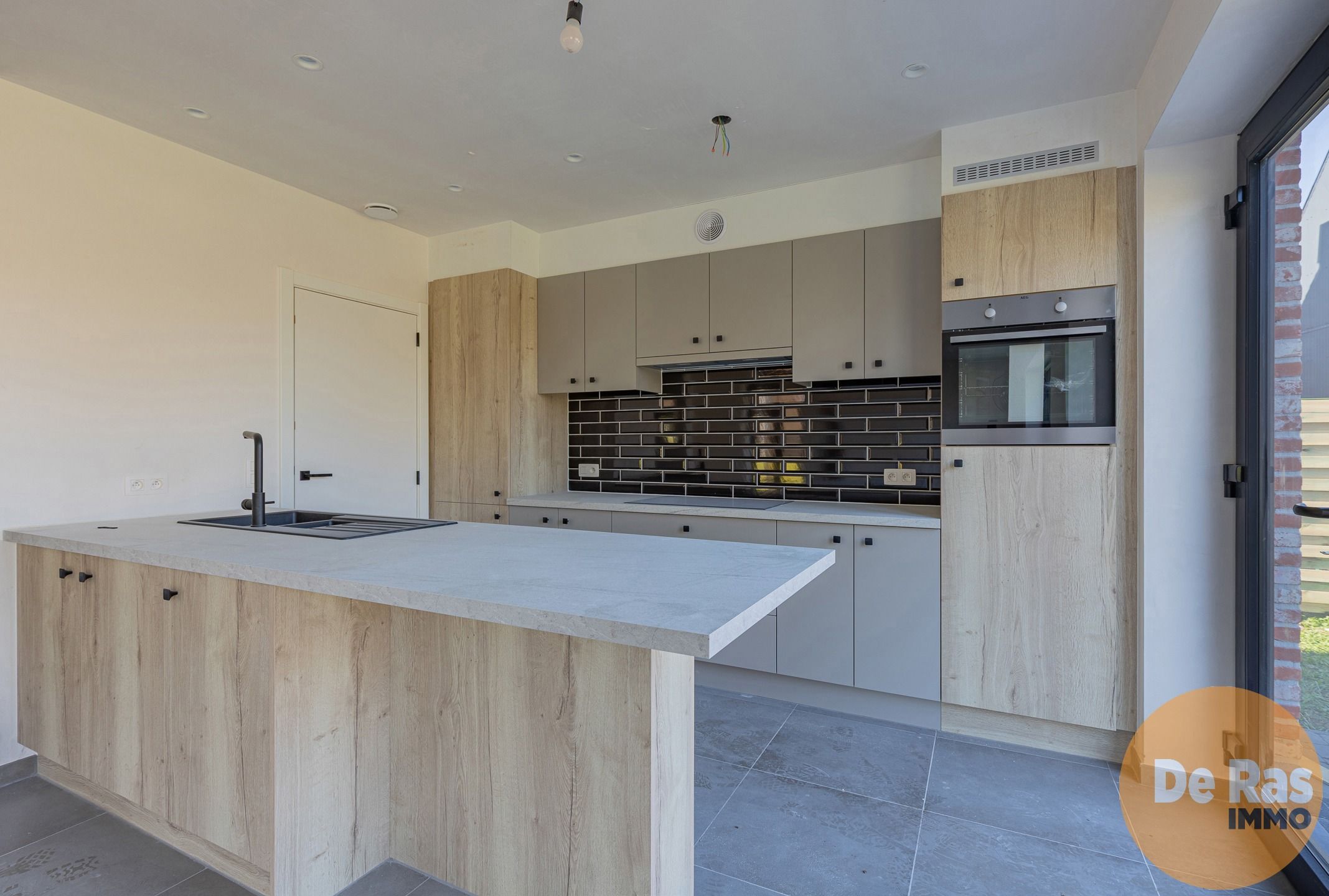 KERKSKEN - Ruime nieuwbouwwoning met 4slpk, garage en tuin! foto 7