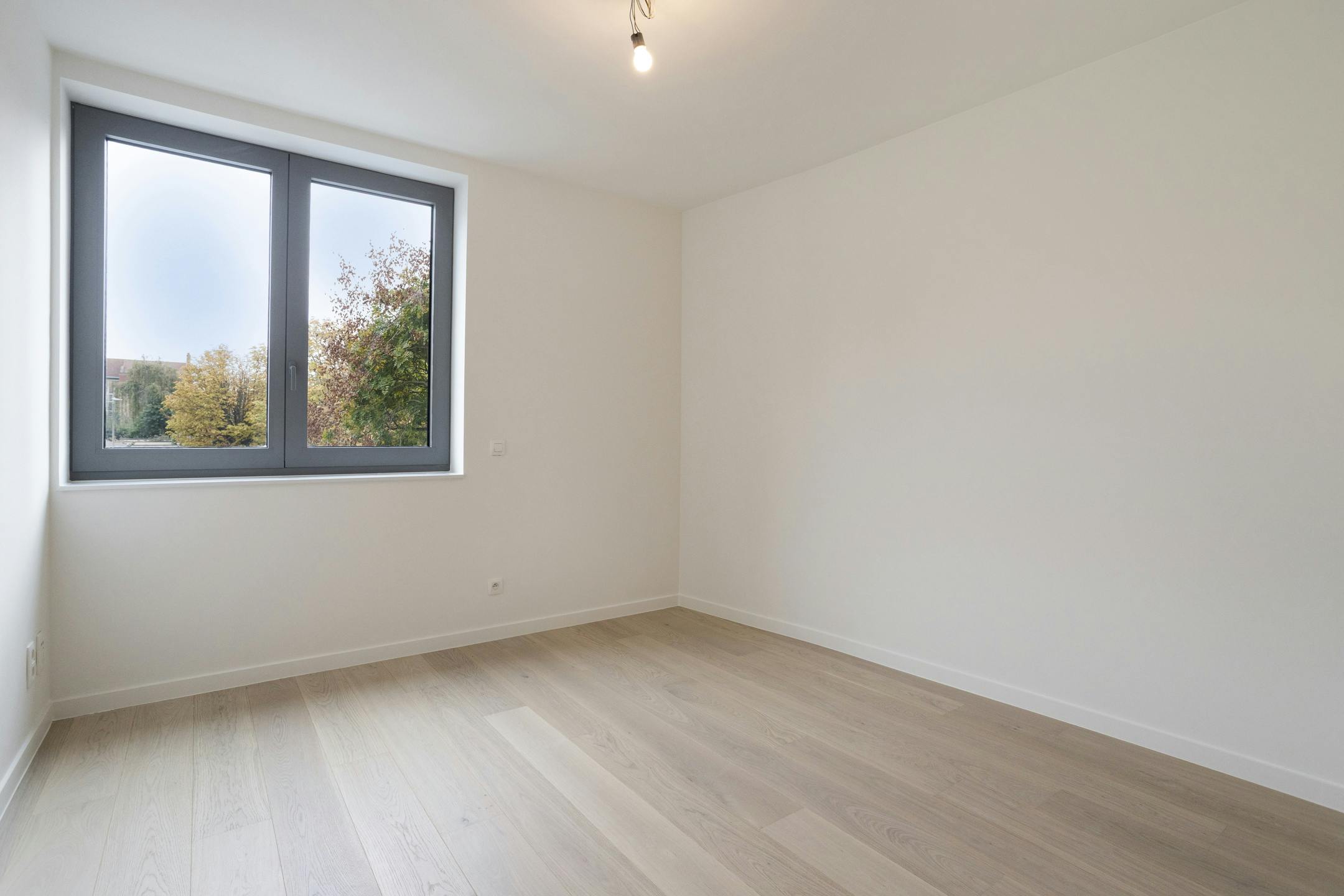 Stijlvol huis te centrum Brugge met 3 slaapkamers en garage foto 12