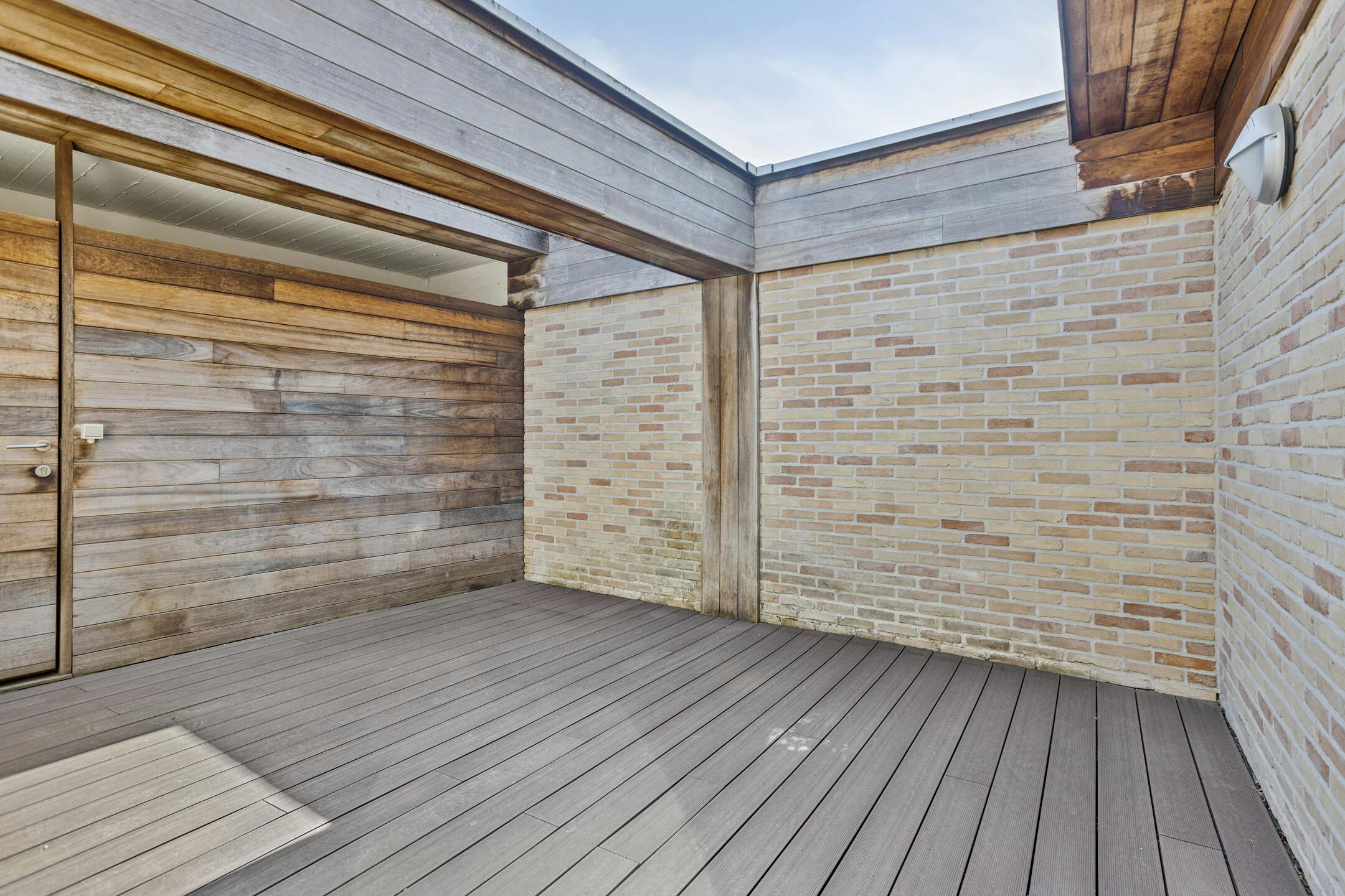 Lichtrijk 2-slpk app. met 2 terrassen in hartje Roeselare foto 20