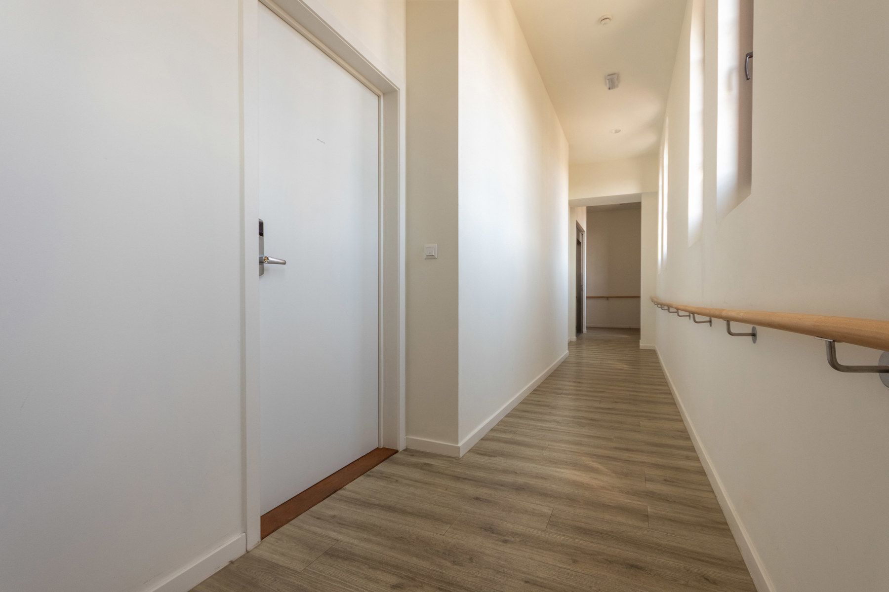 Assistentieflat met kelder in centrum Halle foto 6