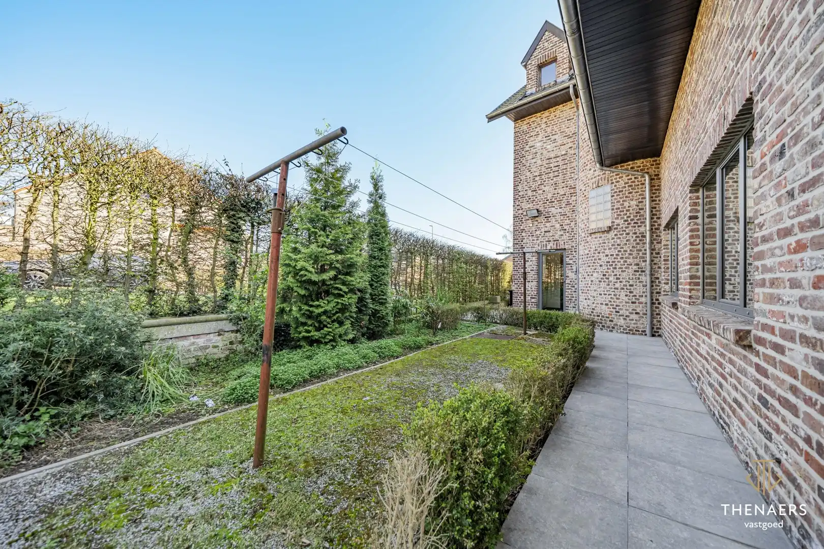 Karaktervolle en uitzonderlijk ruime woning met 5 slpks op&nbsp;een perceel van 36a 60ca. foto 52