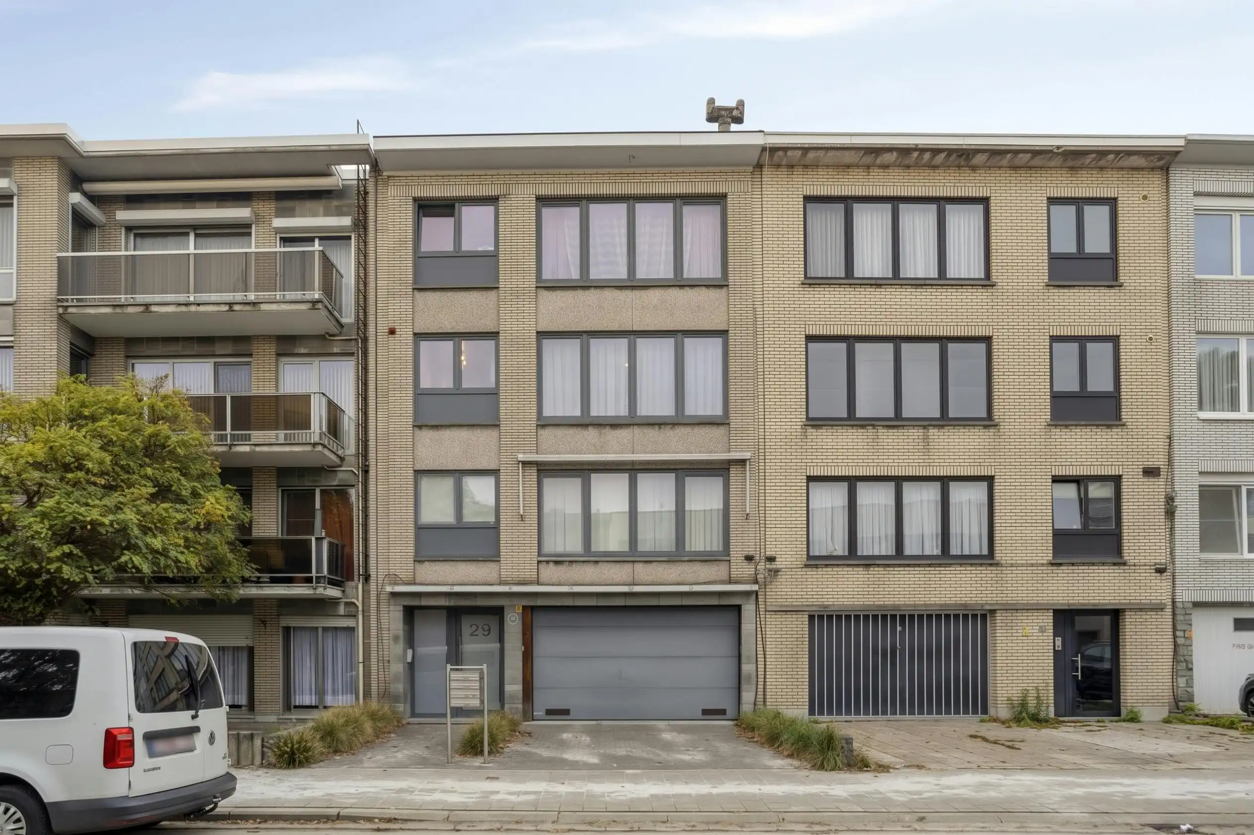 Instapklaar appartement vlakbij het Rivierenhof te koop! foto 22