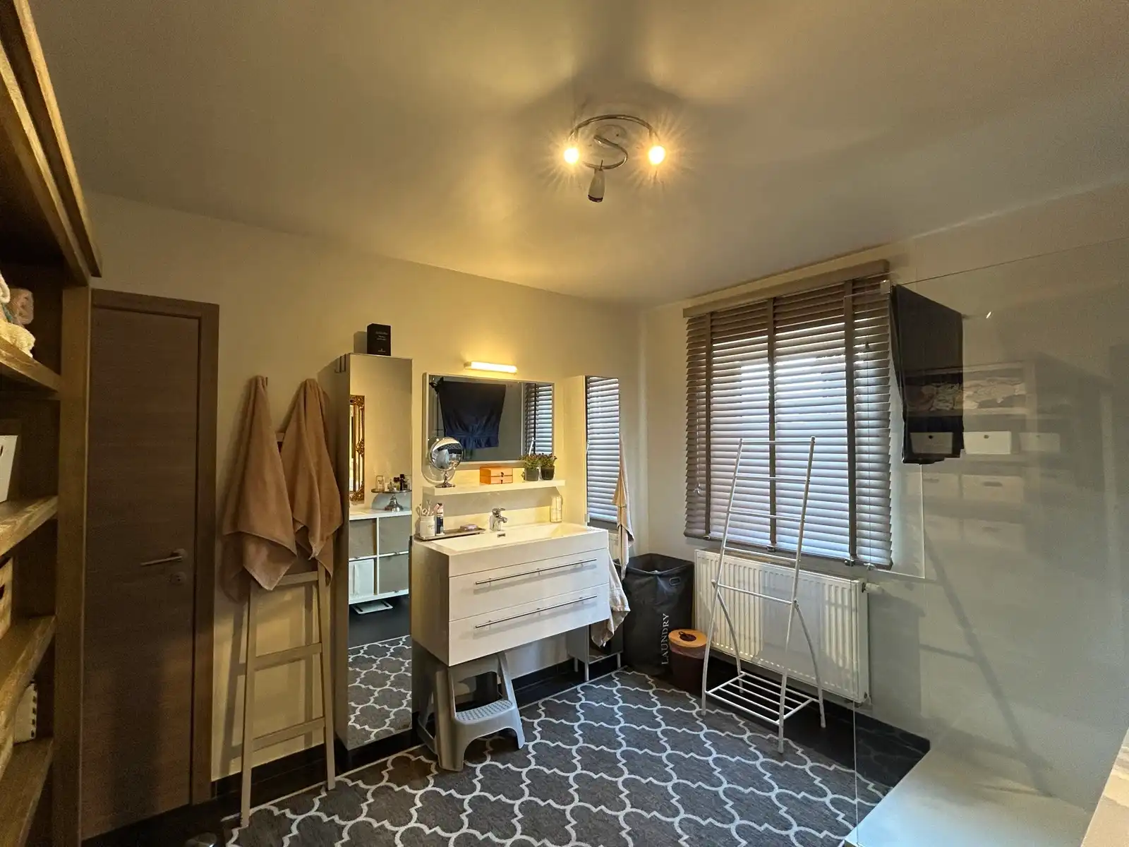 Appartement te huur foto 13