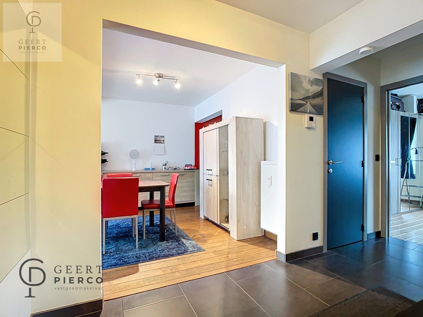 Super gezellig  twee slaapkamer appartement op de eerste verdieping foto 2