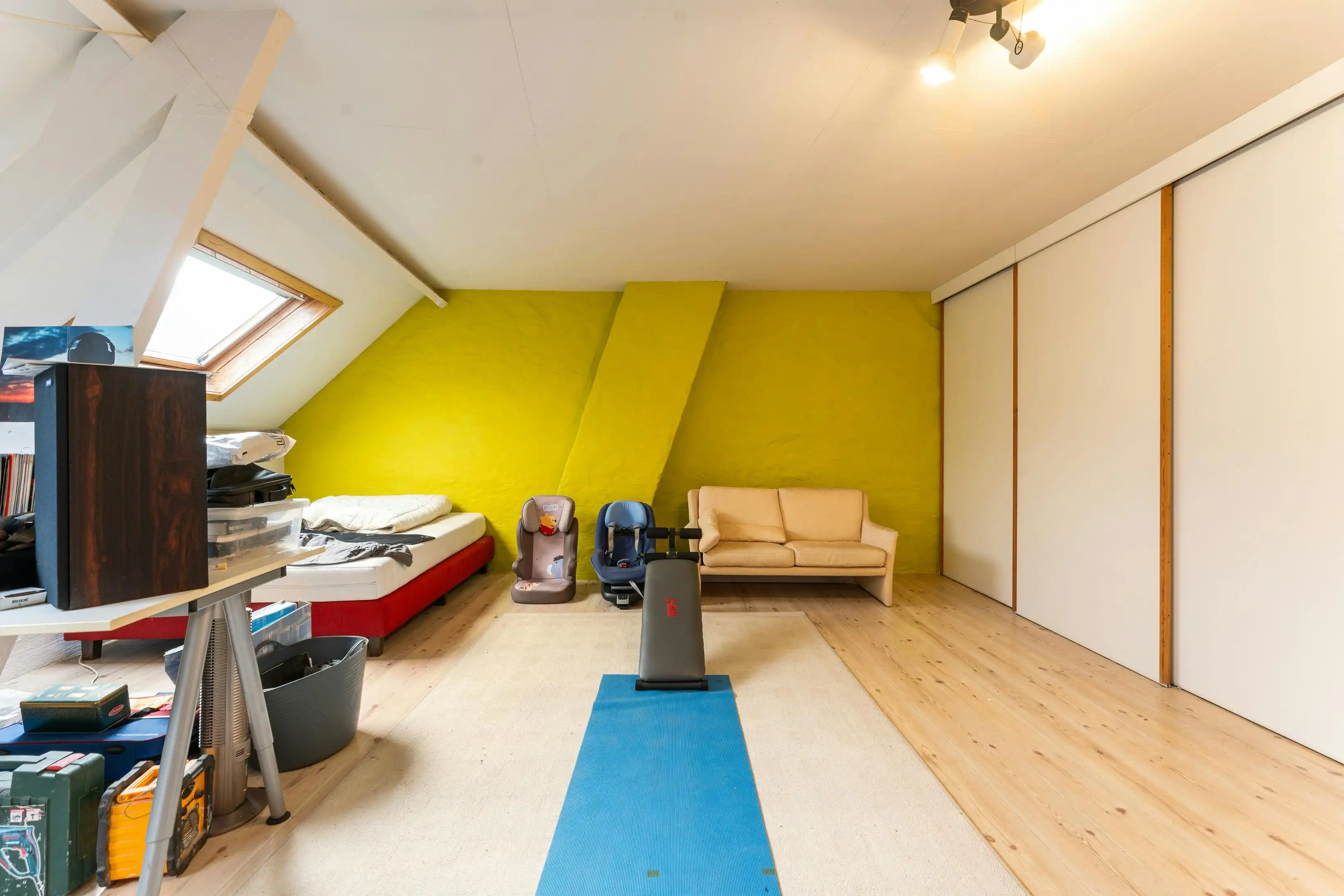 Ruime woning met handelsgelijkvloers en appartement in het centrum van Veurne. foto 31