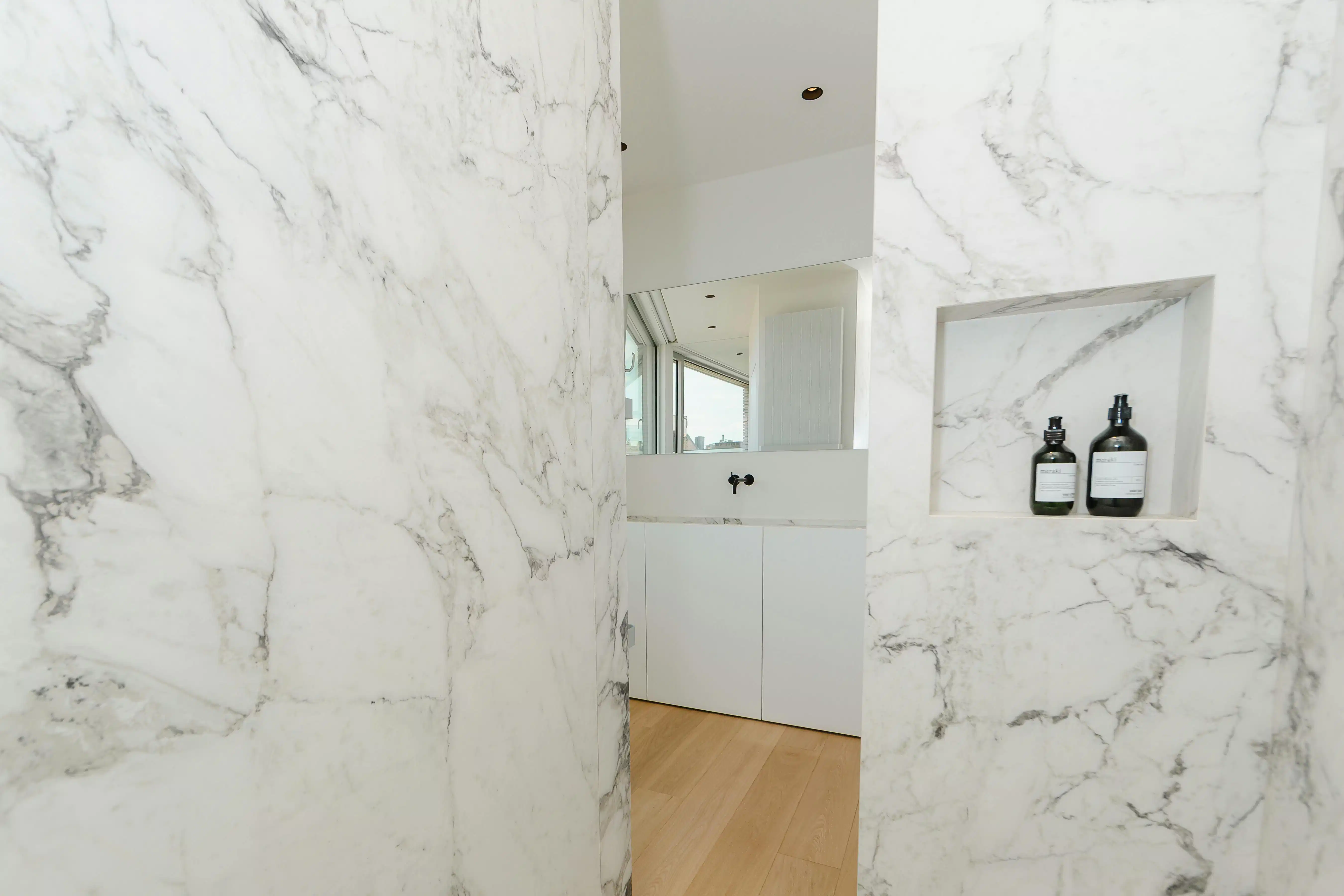 Pareltje in Hasselt Centrum: exclusieve loft met ruim dakterras! foto 20