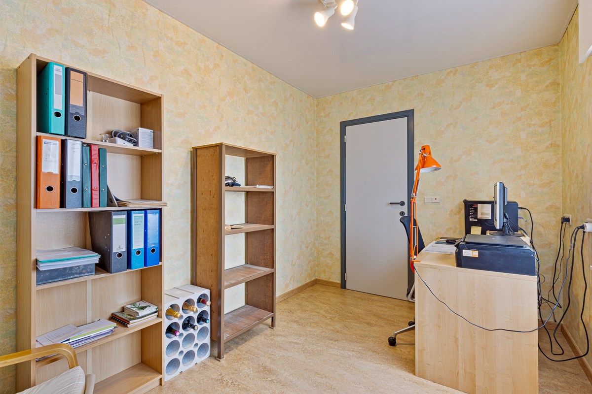 Ruime woning met prachtige tuin.  foto 21