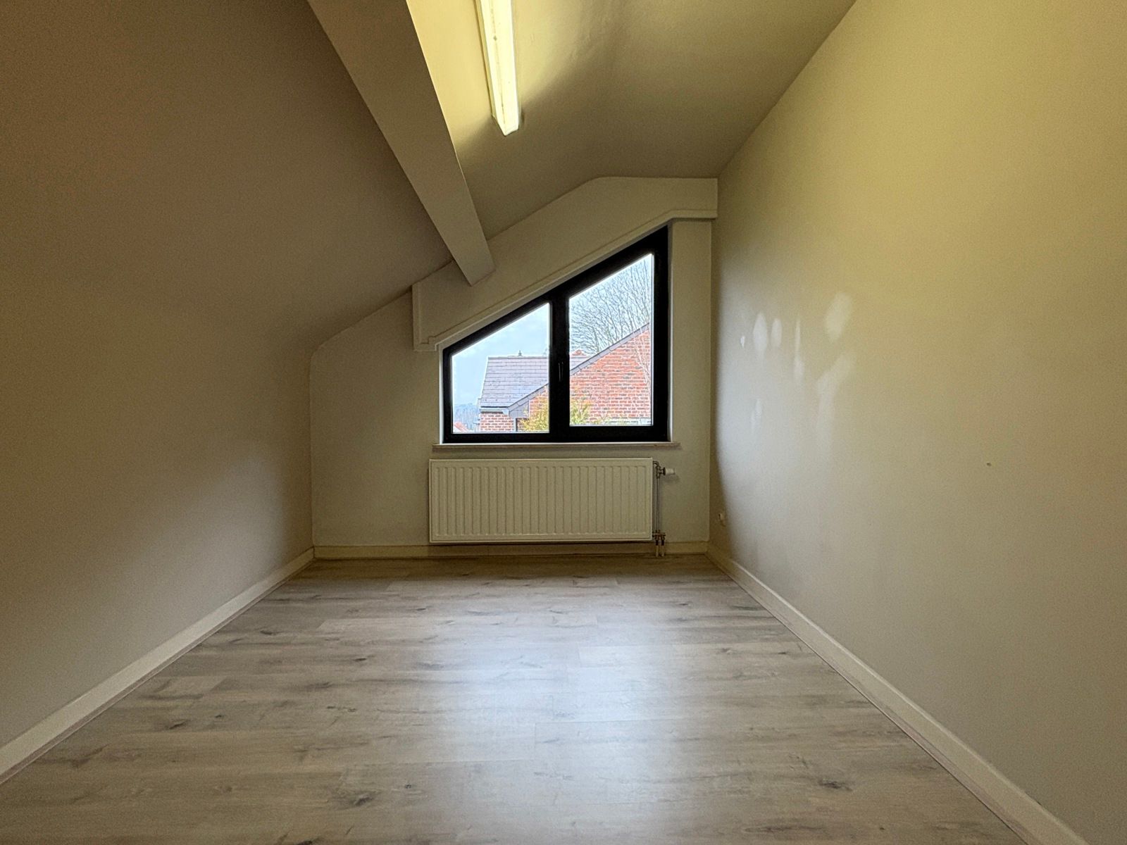Ruime gezinswoning - rustig wonen in het groen. foto 19