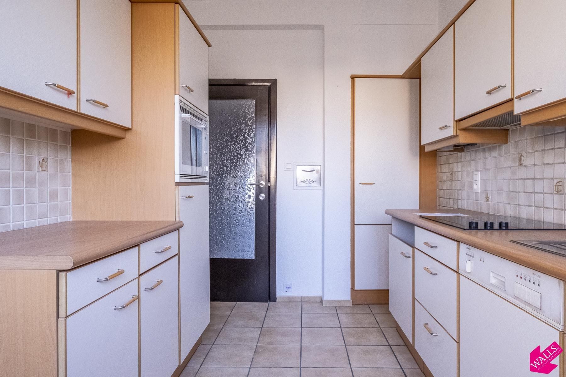 Ruim twee slaapkamer appartement foto 5