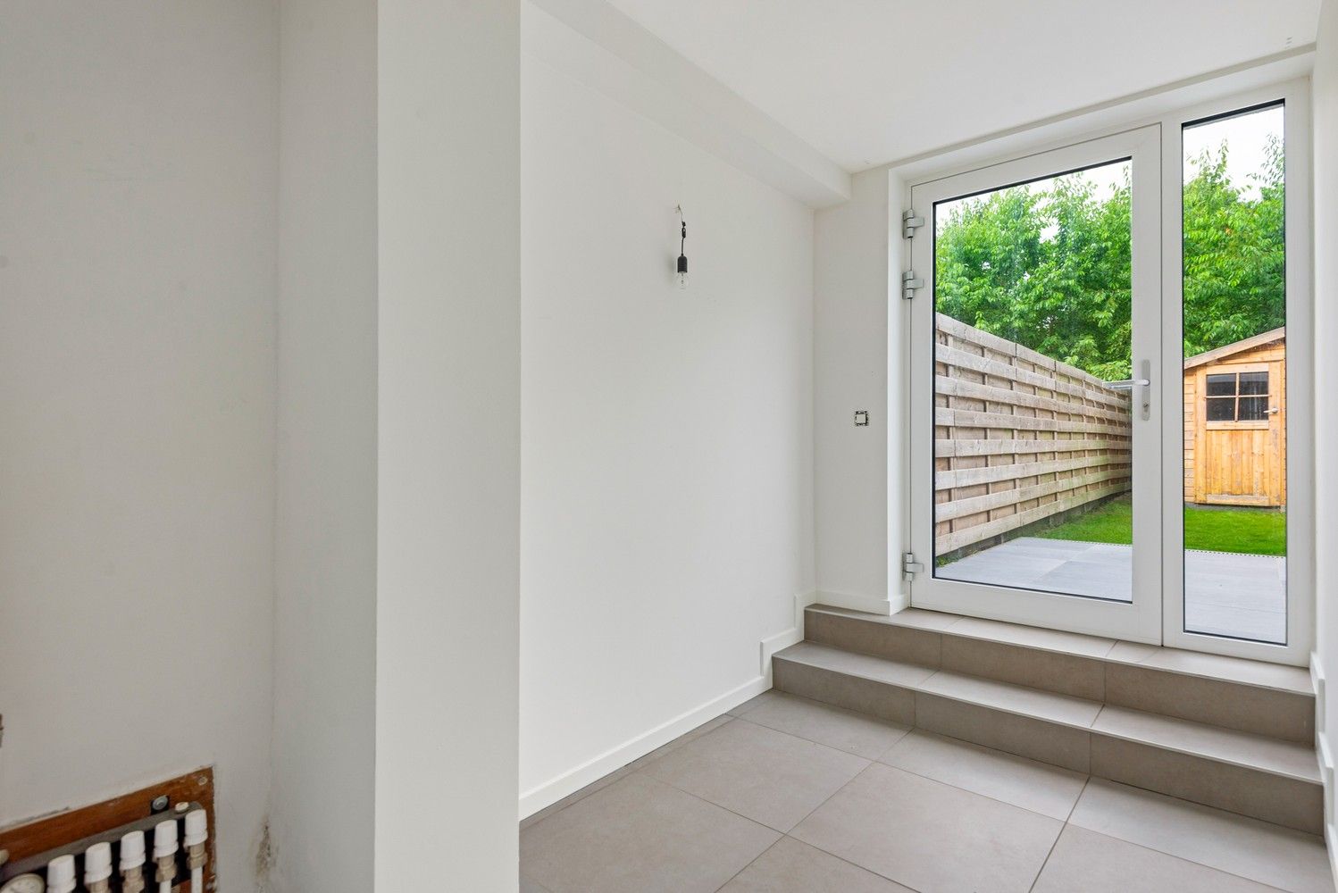 Ruime kangroewoning met 6 slaapkamers en 3 badkamers nabij het Steytelickpark te Wilrijk. foto 6