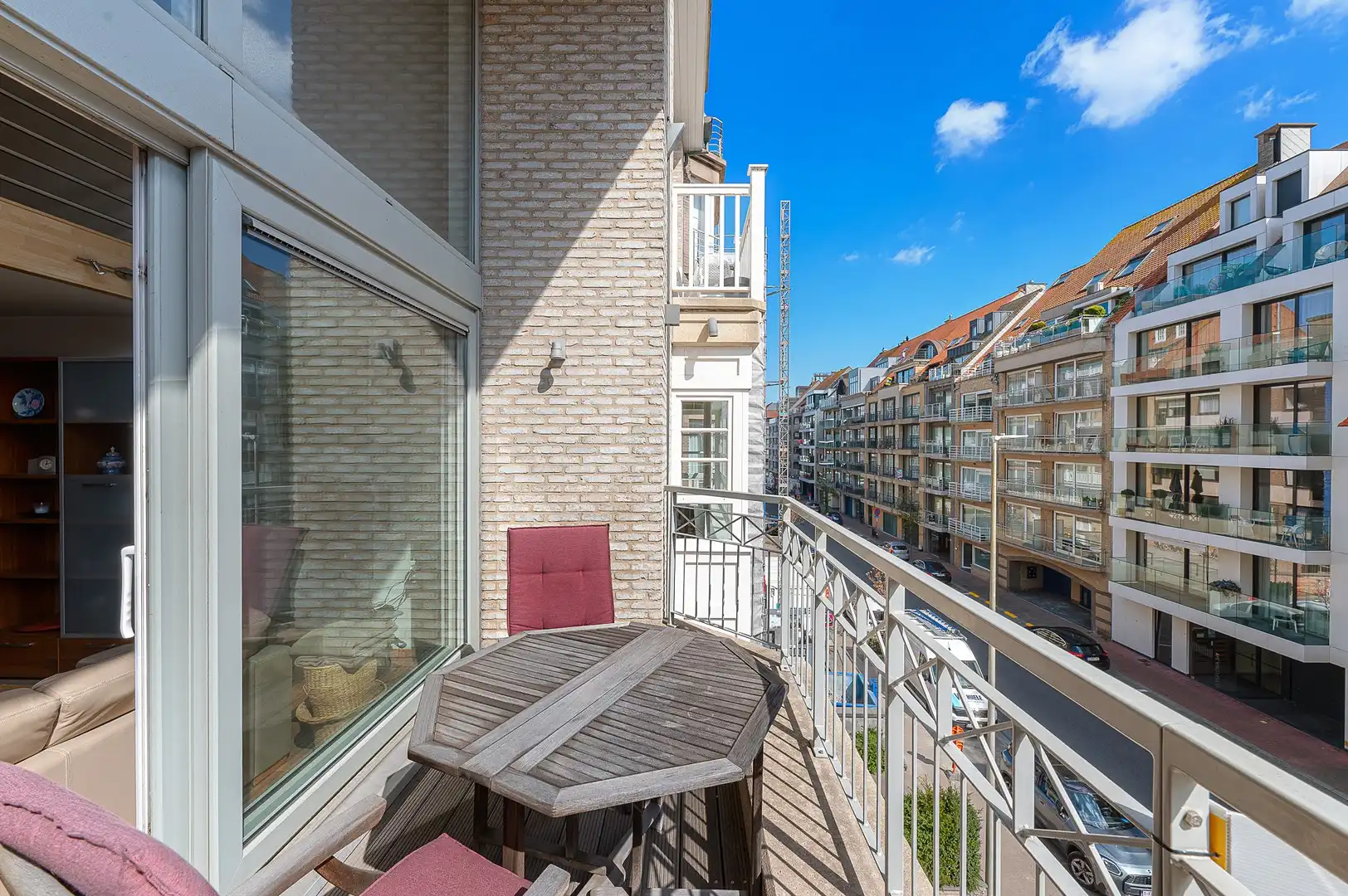 Lichtrijk mezzanine-appartement met 3 slaapkamers op topligging. foto 6