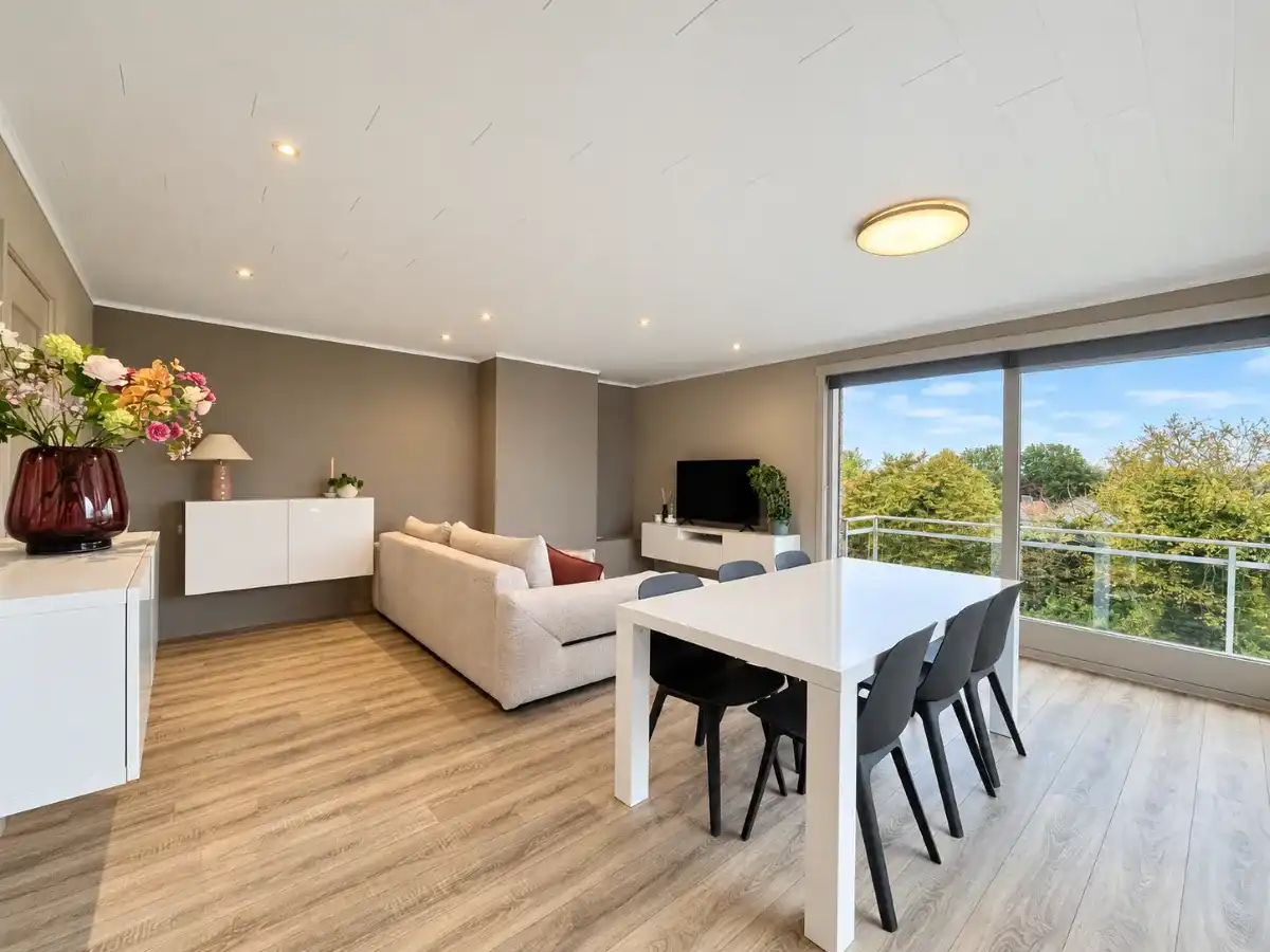 Ieper – Instapklaar appartement met groenzicht en 2 slaapkamers foto 4