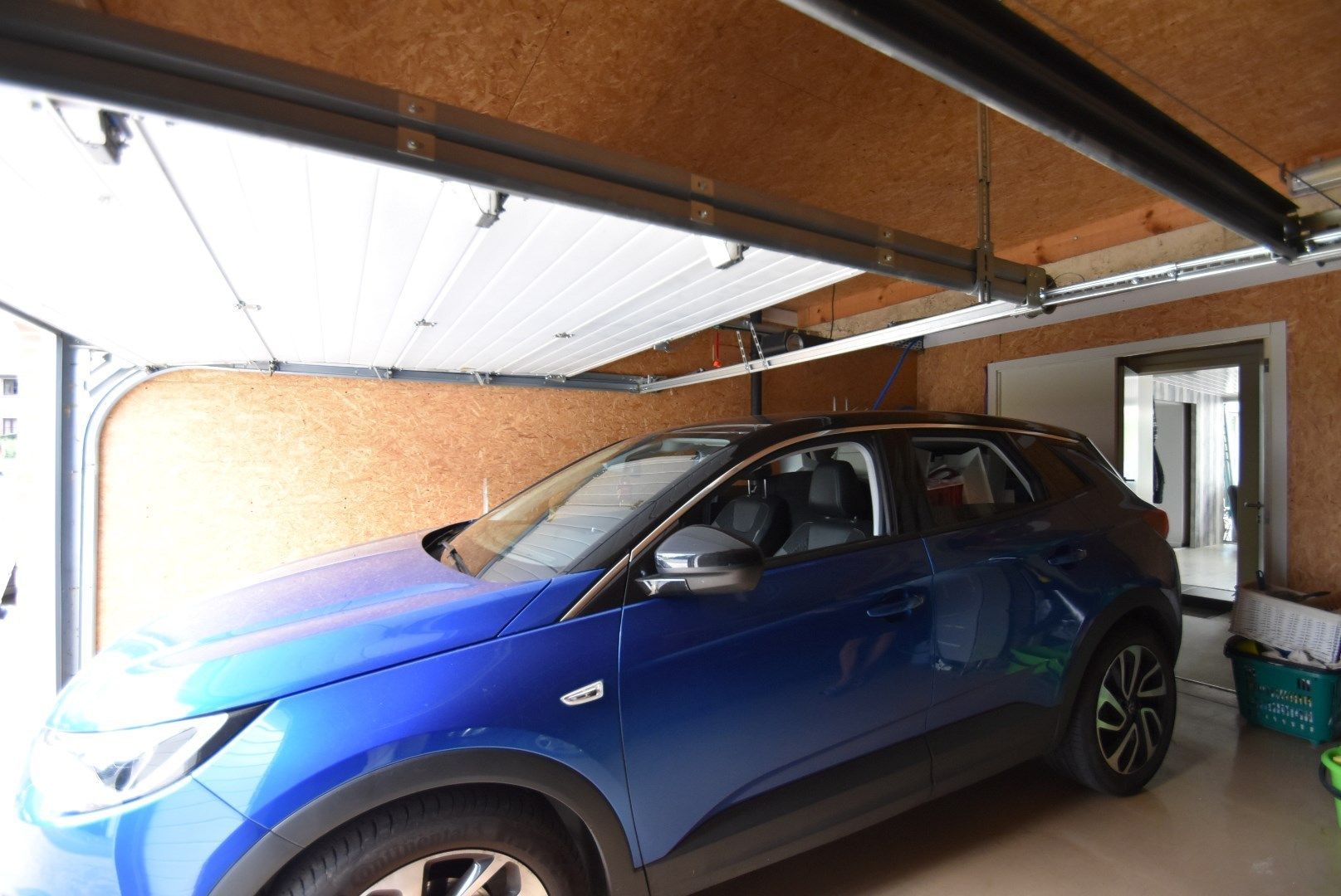 Knap gerenoveerde woning met 3 slaapkamers en tuin  foto 30