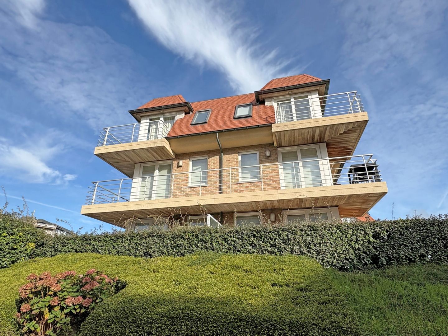 Appartement met topligging, zicht op de duinen en Mieke Hill. foto 2