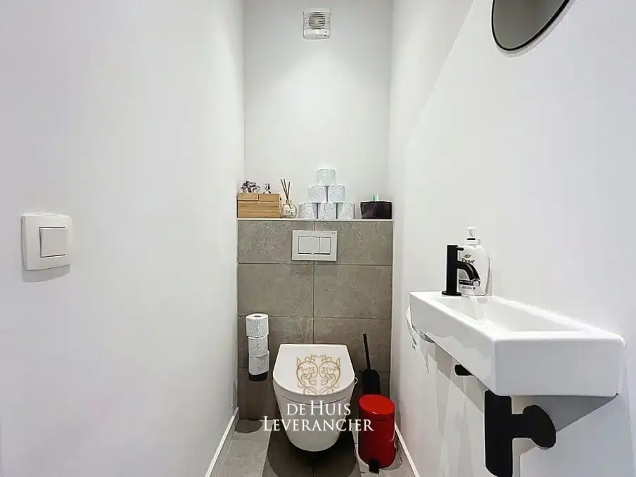 centraal gelegen, gerenoveerd appartement met panoramische zicht op 2 terrassen foto 30