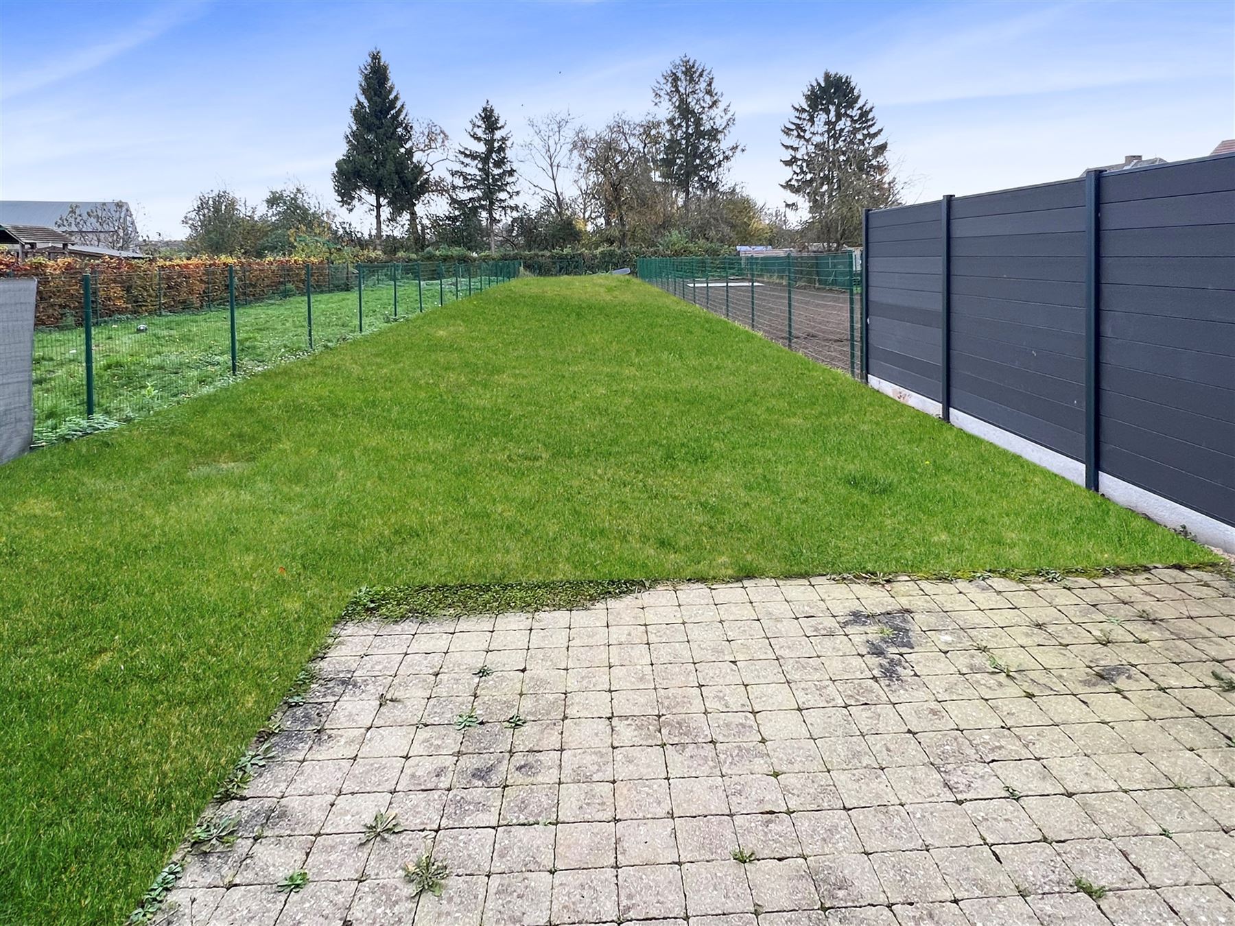 Ruime, degelijke woning met 3 slaapkamers, aangename tuin en garage foto 5