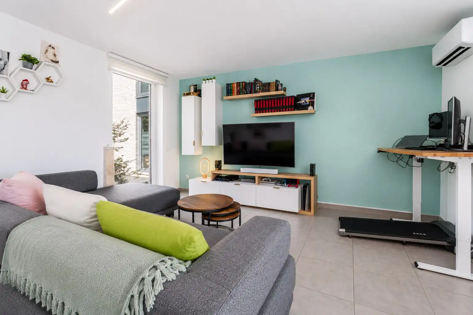 Gezinswoning met drie slaapkamers op toplocatie foto 4