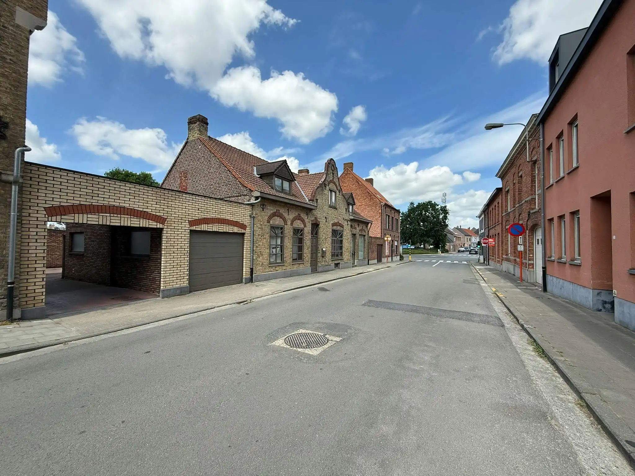 Garagecomplex met 5 garages te koop in Elverdinge foto 6
