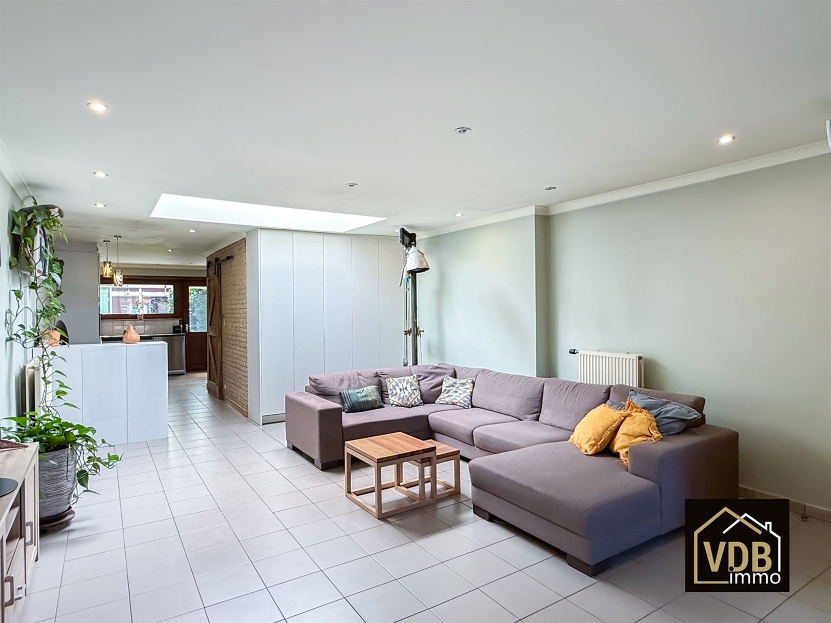 WONING - GB - MET 3 SLAAPKAMERS EN GARAGE foto 10